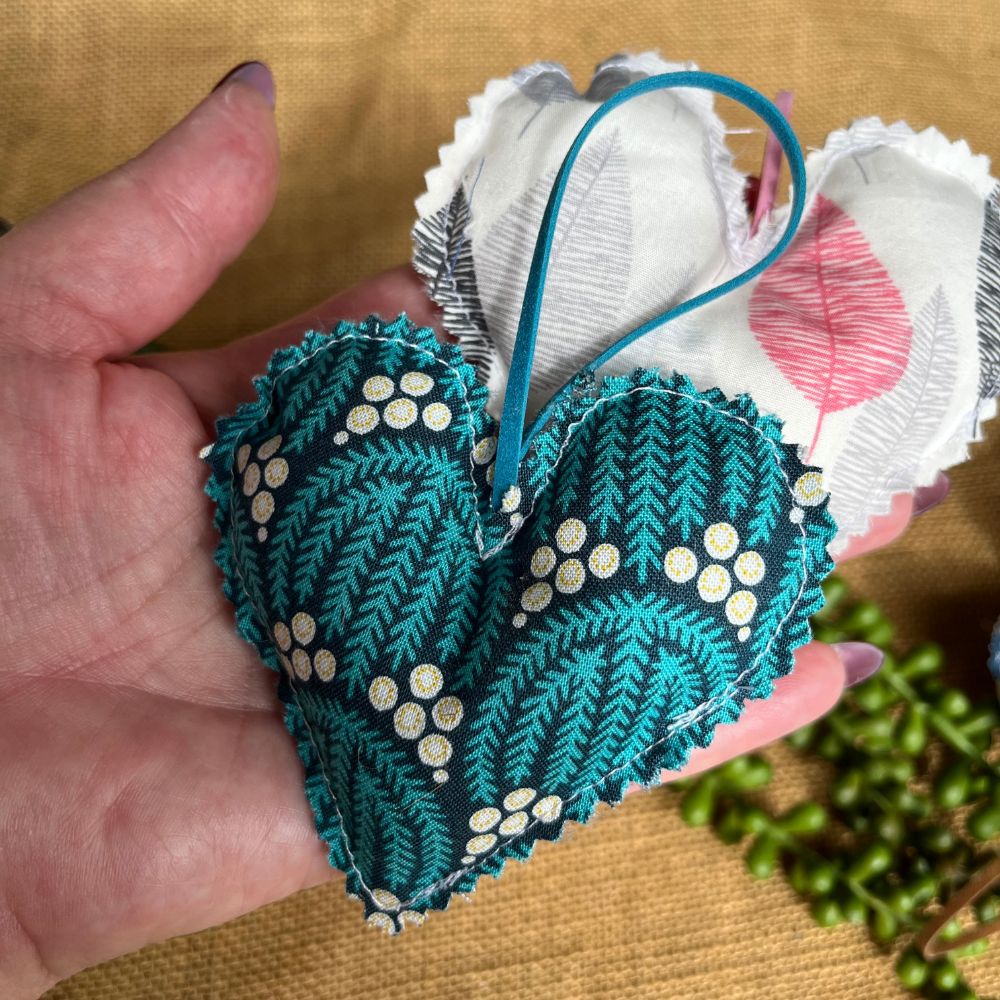 Collection of 5 Handmade hearts | organic fabric | rustic look