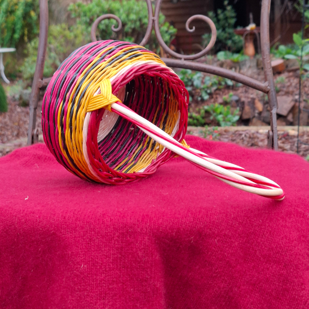 Small handled basket