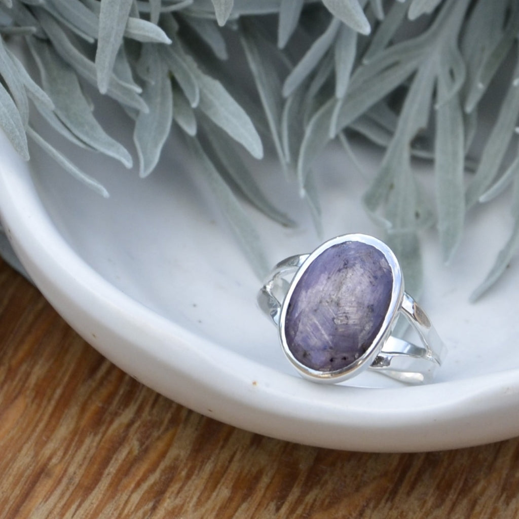 Silky Sapphire Silver Ring with a Hammered Split Band Size O