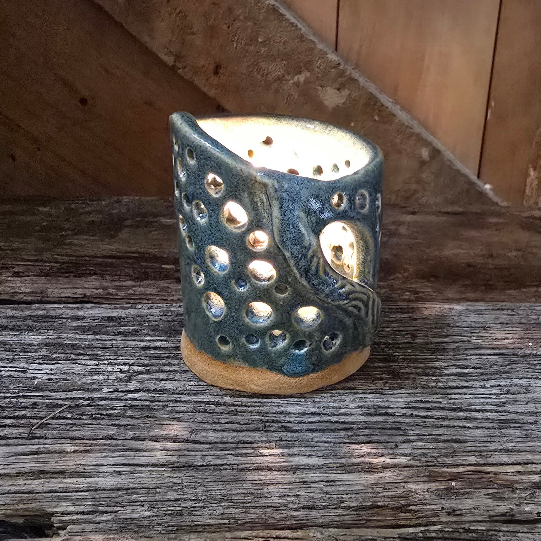 Candle holder