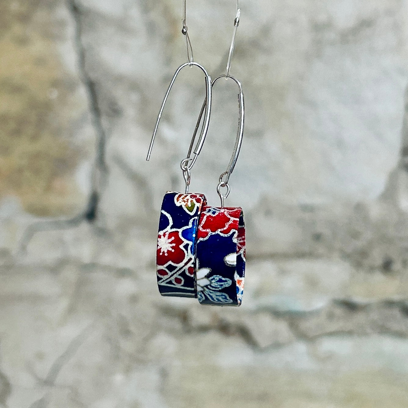 Navy Blue Red White Hoop Style Earrings: Dia. 2.5cm x L5.5cm