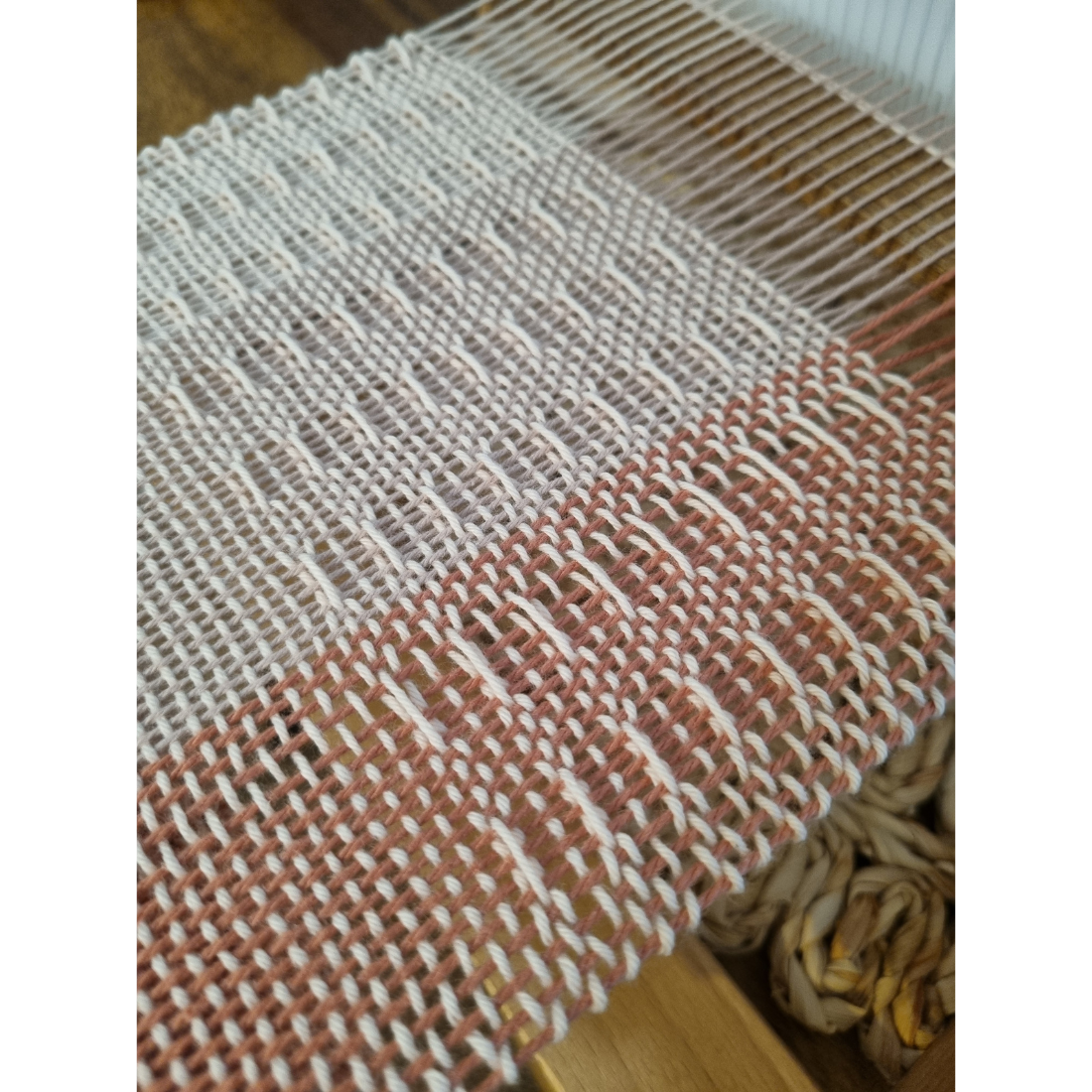 'Beyond the plain weave' collection 3 pinks cotton scarf