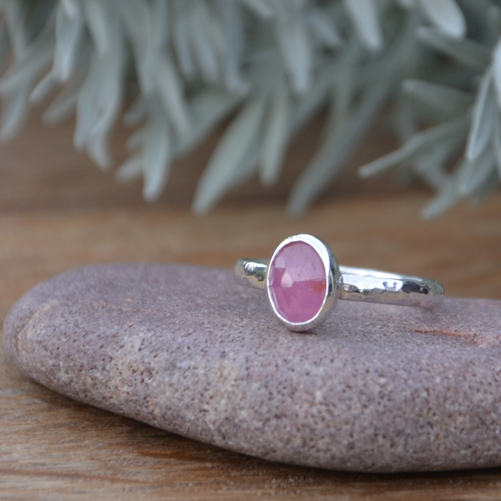 Pink Saphire Hammered Silver Ring UK Size M and a half