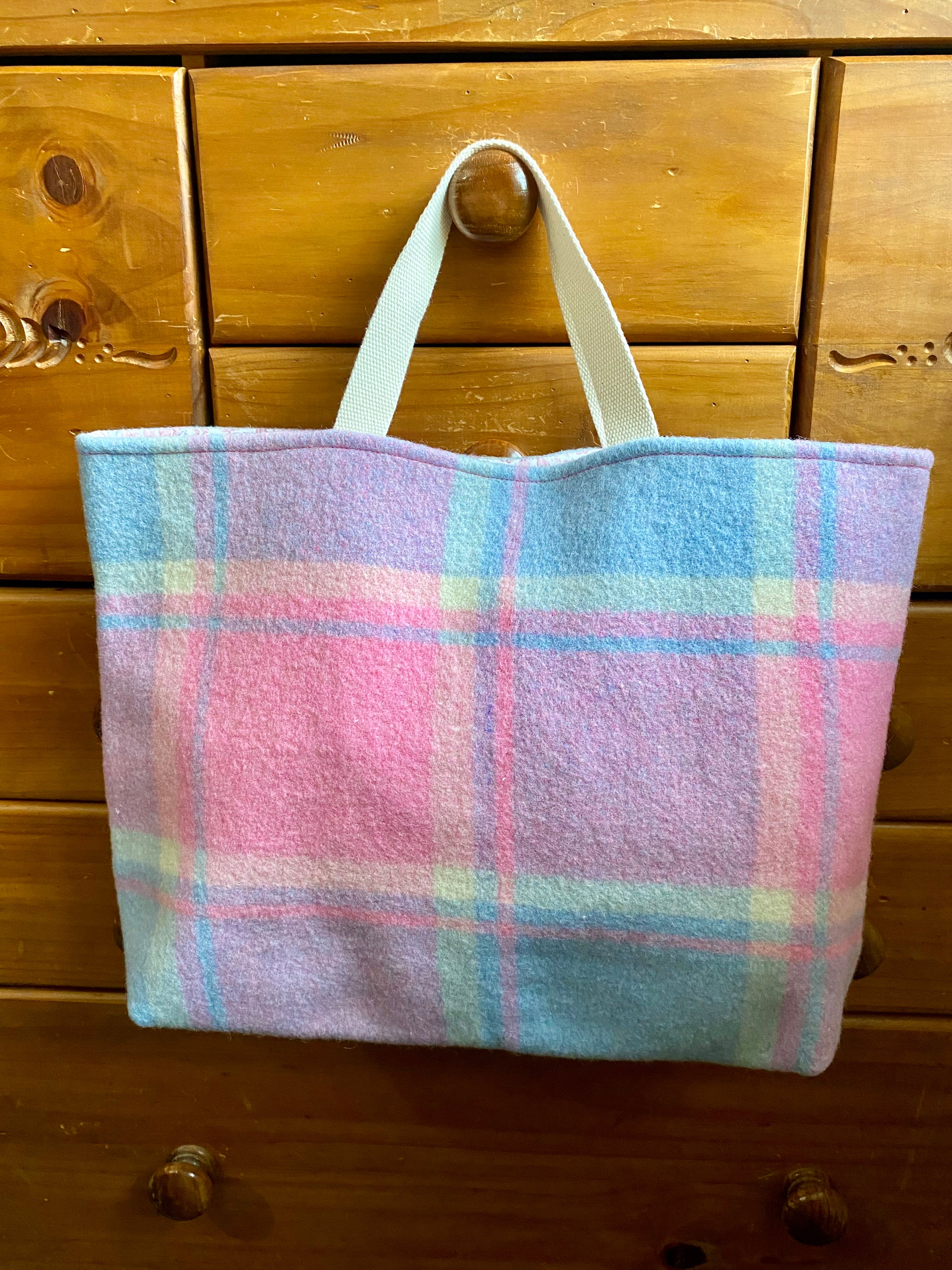 Upcycled Woollen Blanket - Market Tote - Pink/mauve