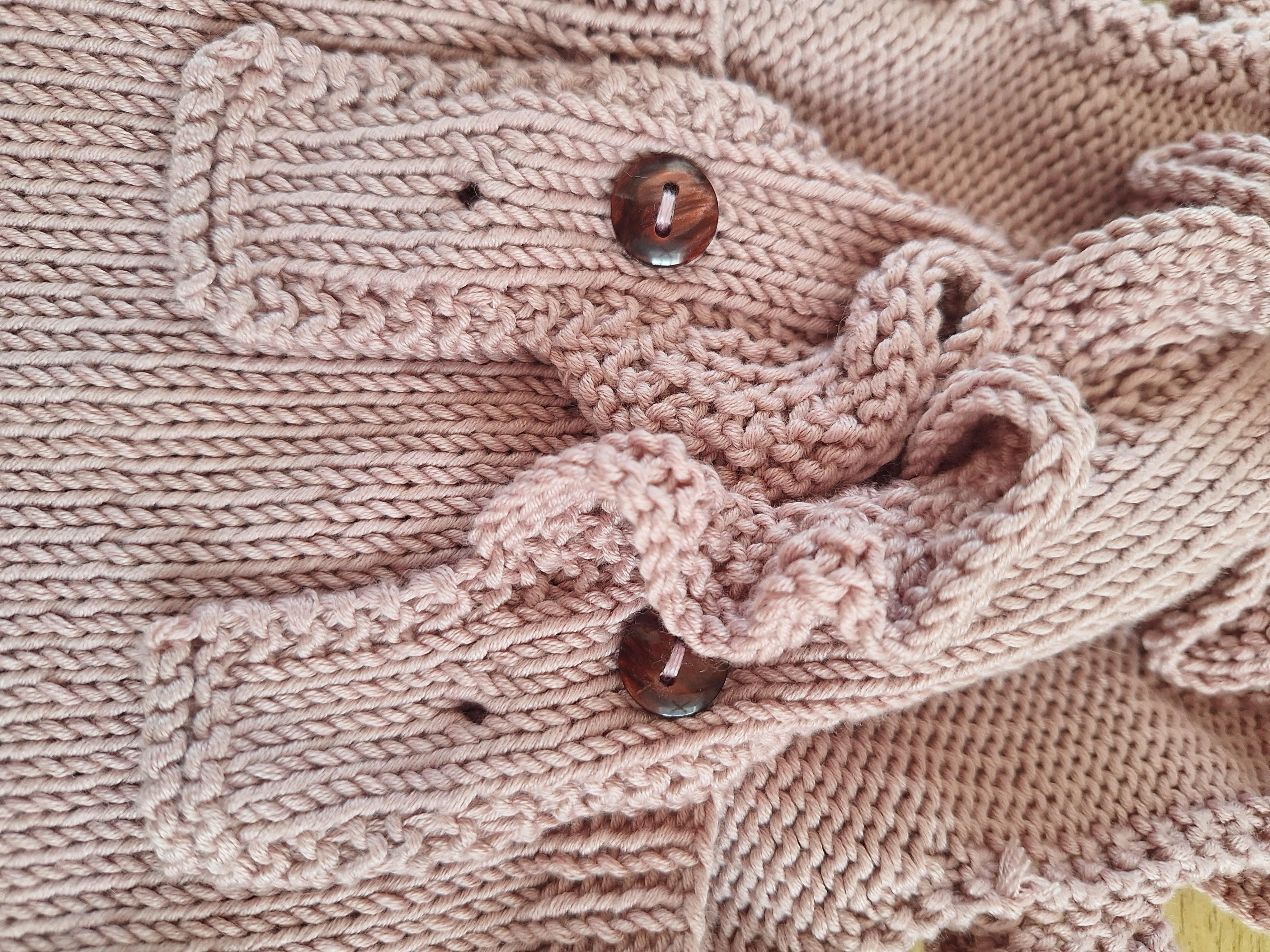 Handknitted Baby Romper Sz 3- 6mths Sweet frills 100% Natural fibre