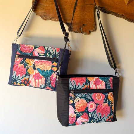 Large Crossbody Bag with external and internal pockets