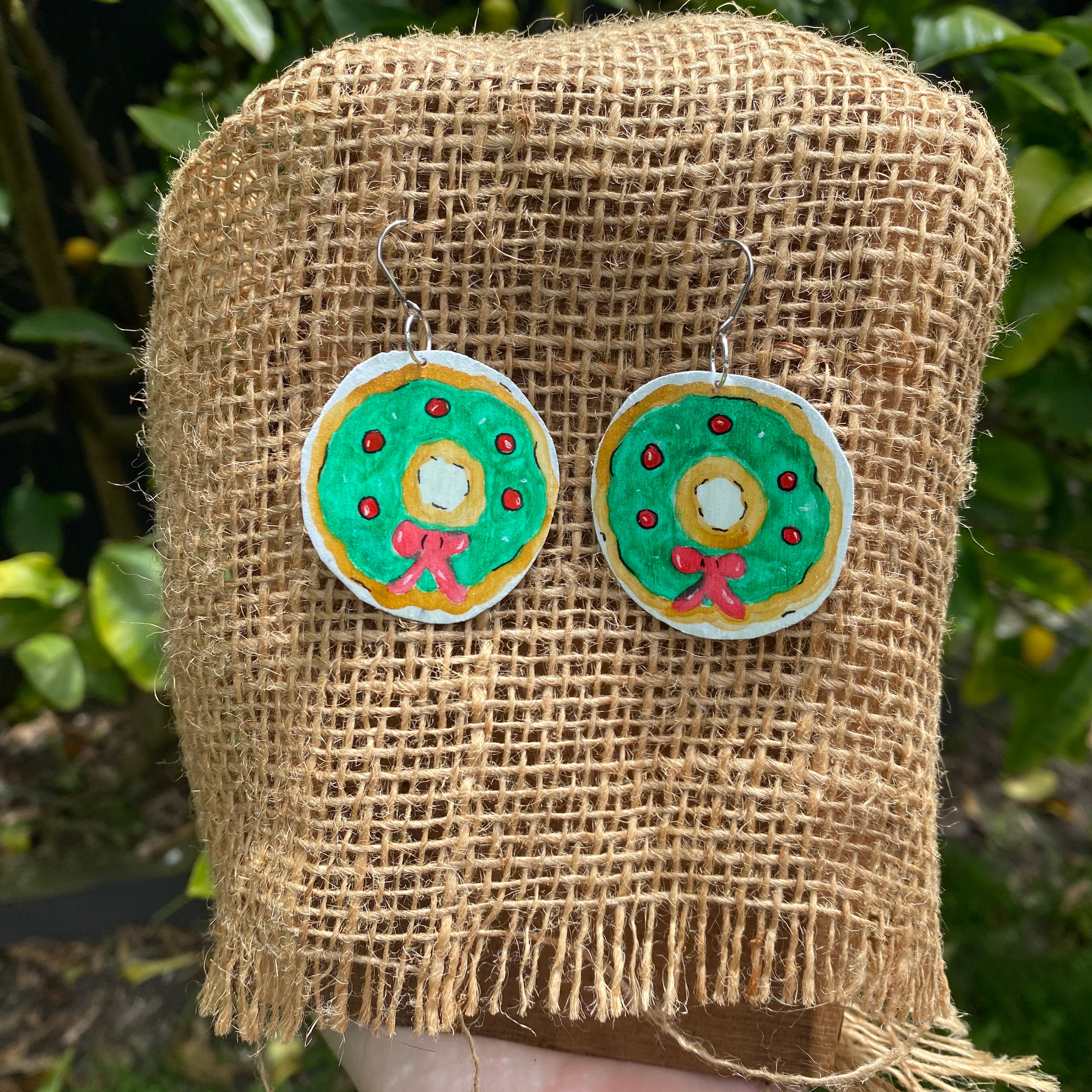 Christmas Wreath Earrings – Hand-painted Brass Jewellery