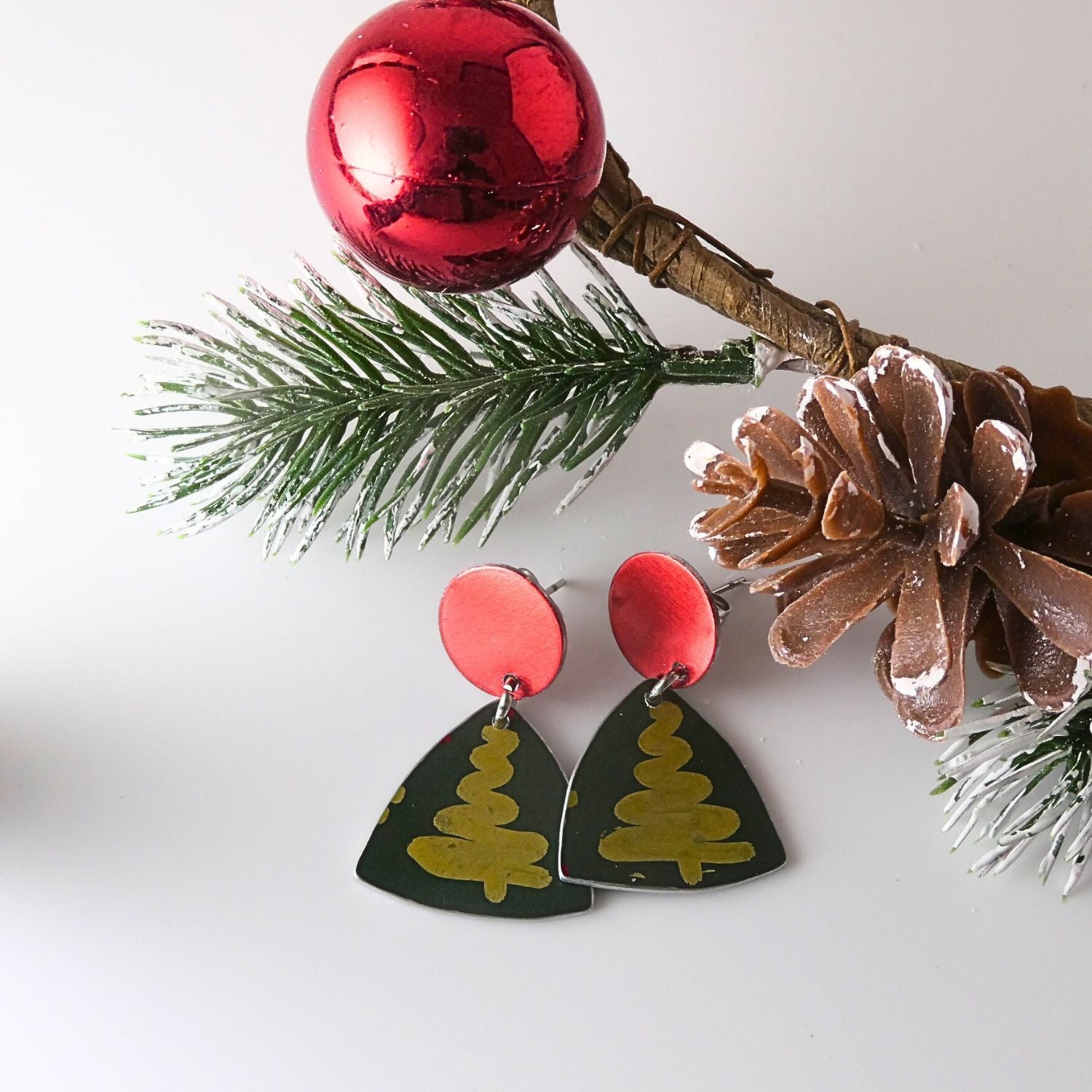 Anodised aluminium earrings - Christmas Cheer Collection