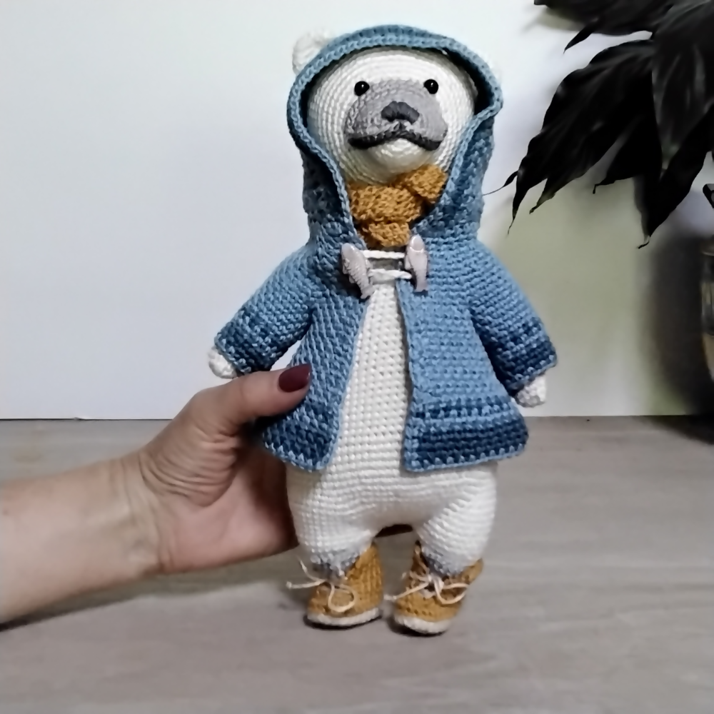 Polar-Bear-size-one-hand-Australian-made-watch-the-birdy-crochet