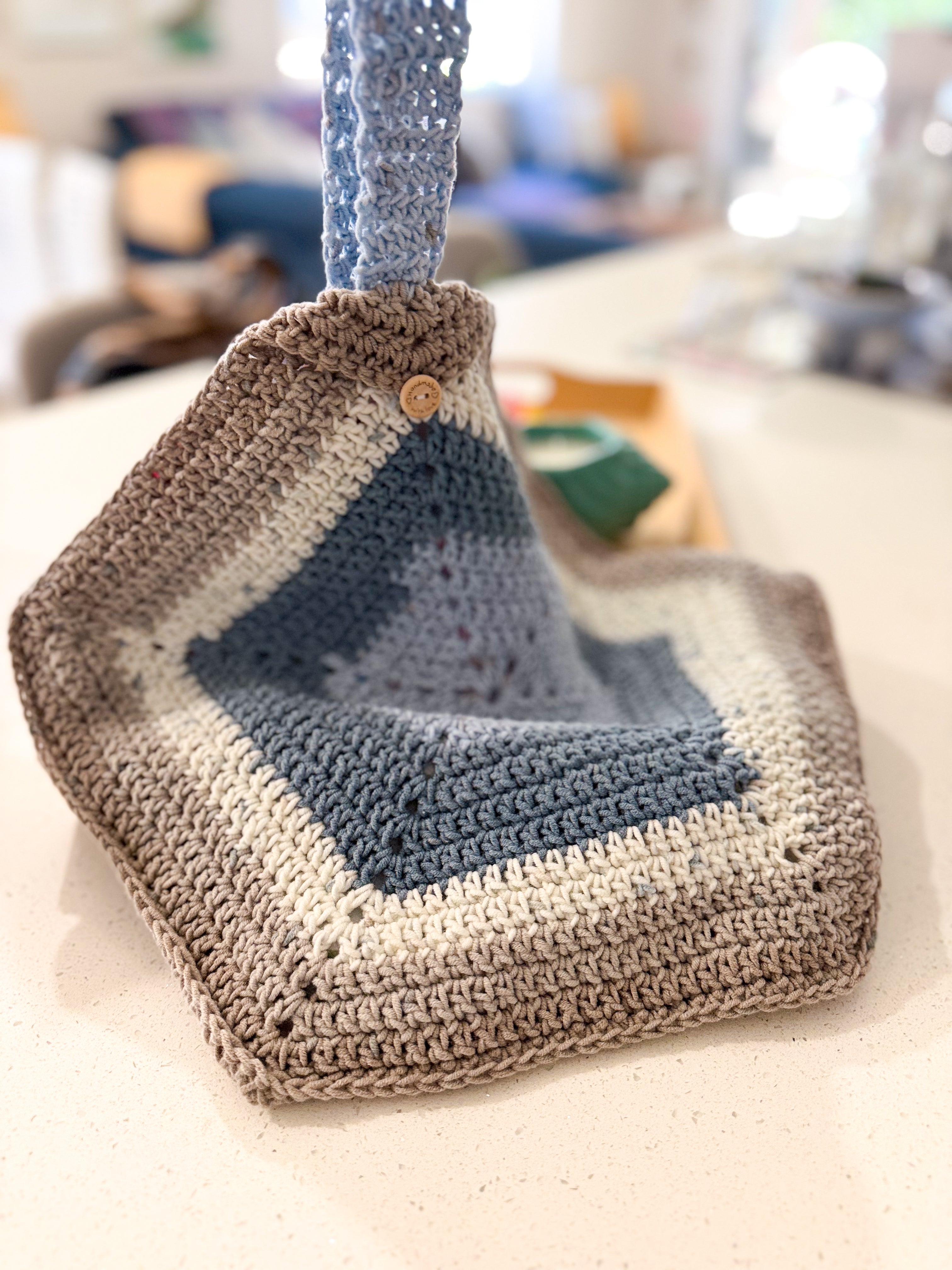 #054 Hexagon Lined Tote Bag with Single Handle