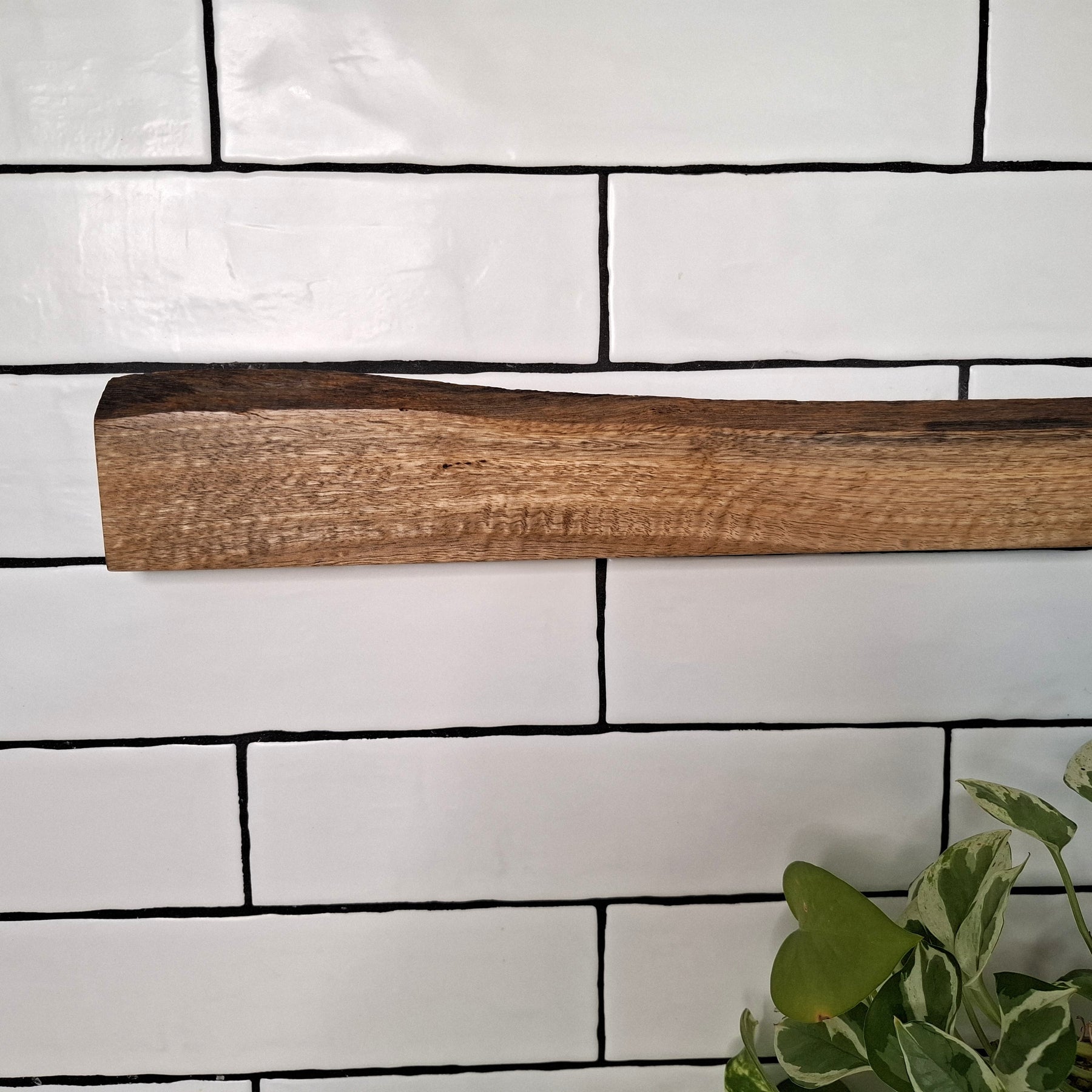 Handmade Wooden Magnetic Knife Holder: Wall-Mounted Kitchen Rack