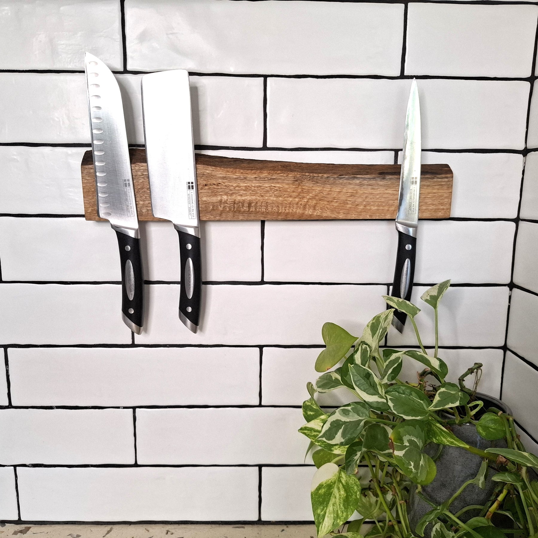 Handmade Wooden Magnetic Knife Holder: Wall-Mounted Kitchen Rack