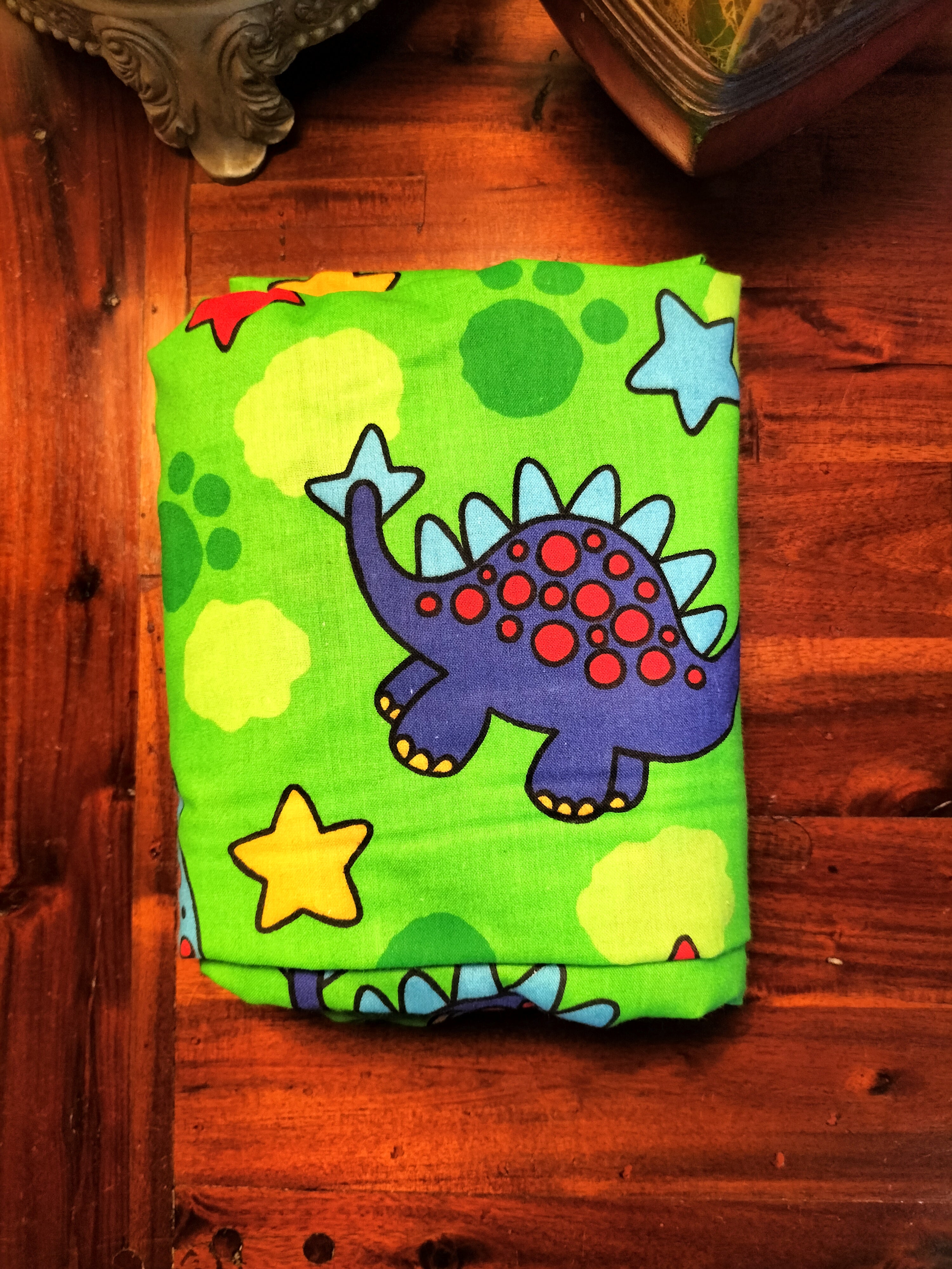 FITTED COT SHEETS - GREEN DINOSAURS