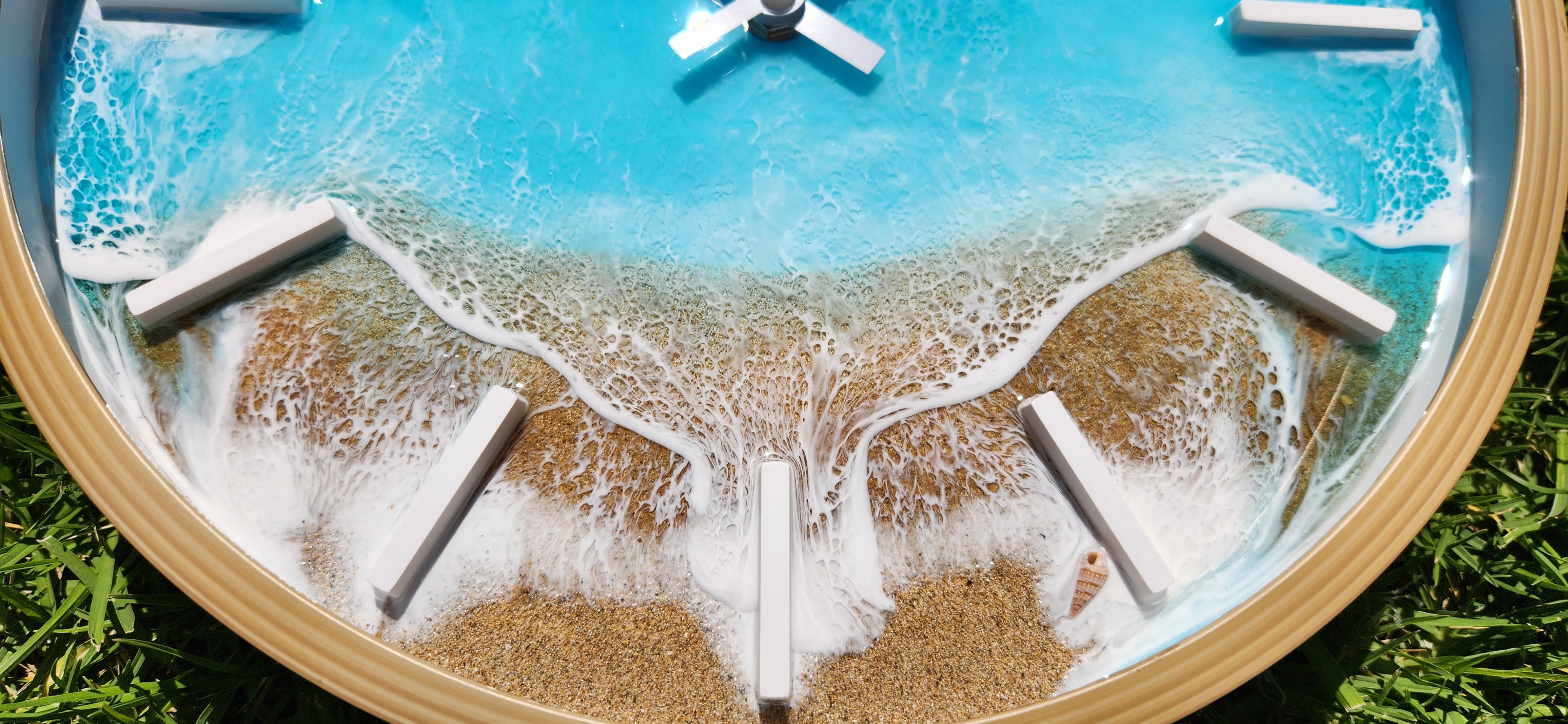 30 cm Turquoise-Blue Beach Resin Art Wall Clock