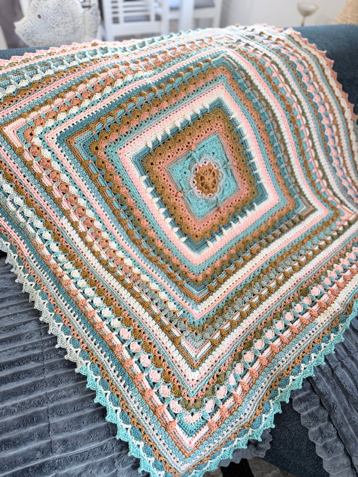 #084-Lap Size Blanket/Throw Rug