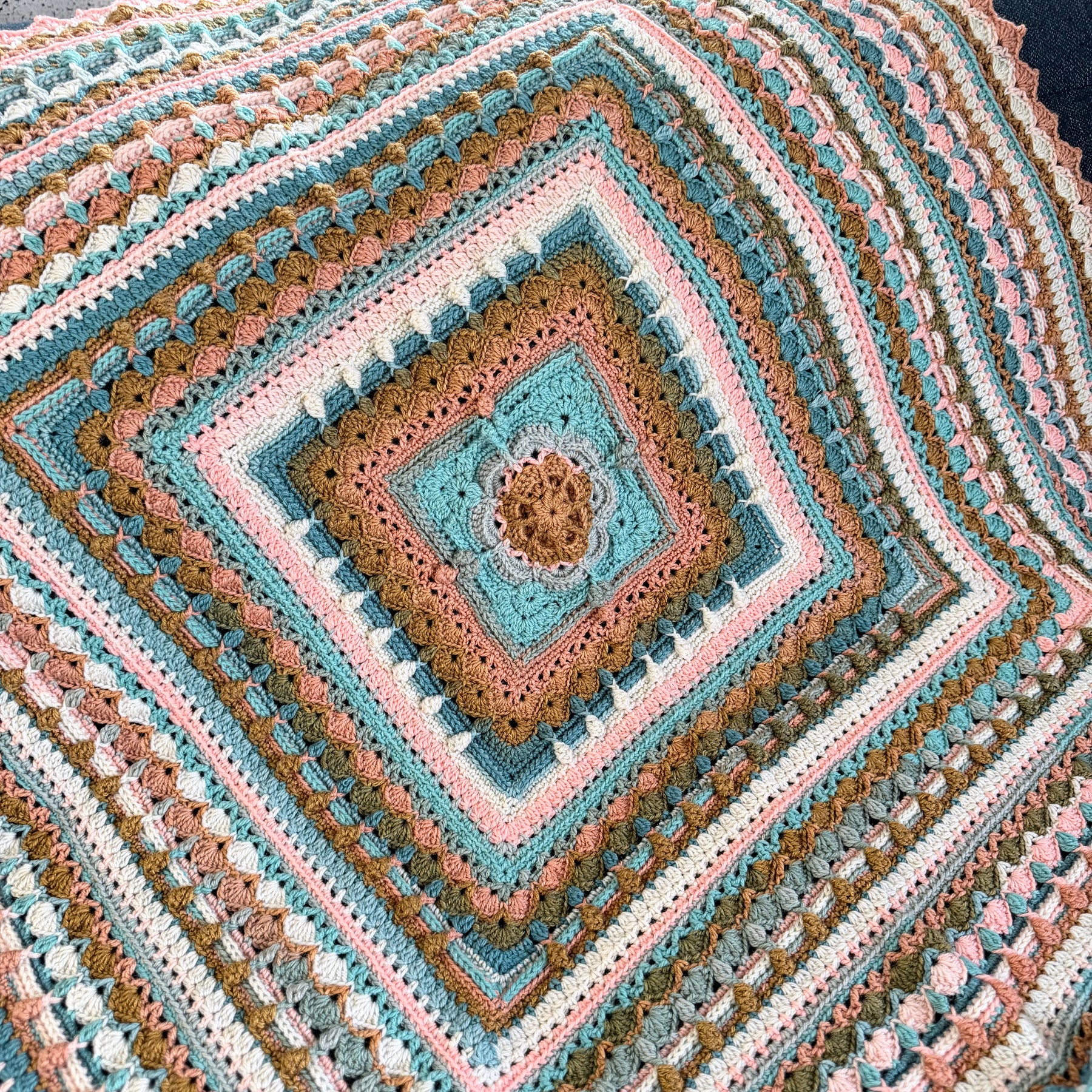 #084-Lap Size Blanket/Throw Rug