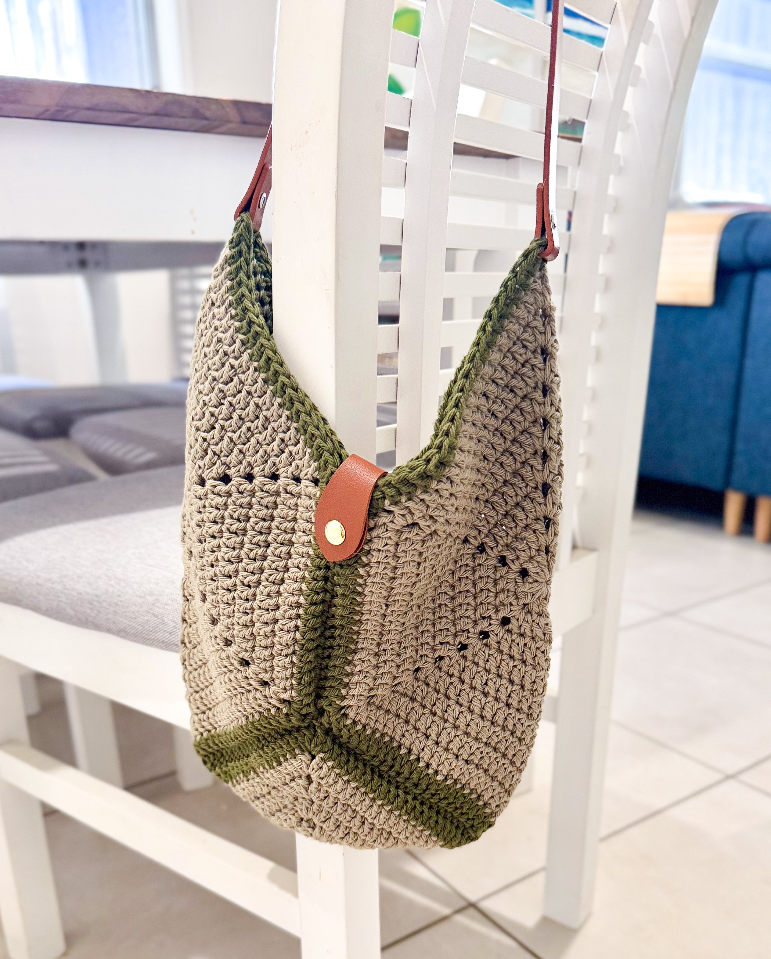 #103 Symmetry Bag with Faux Handle