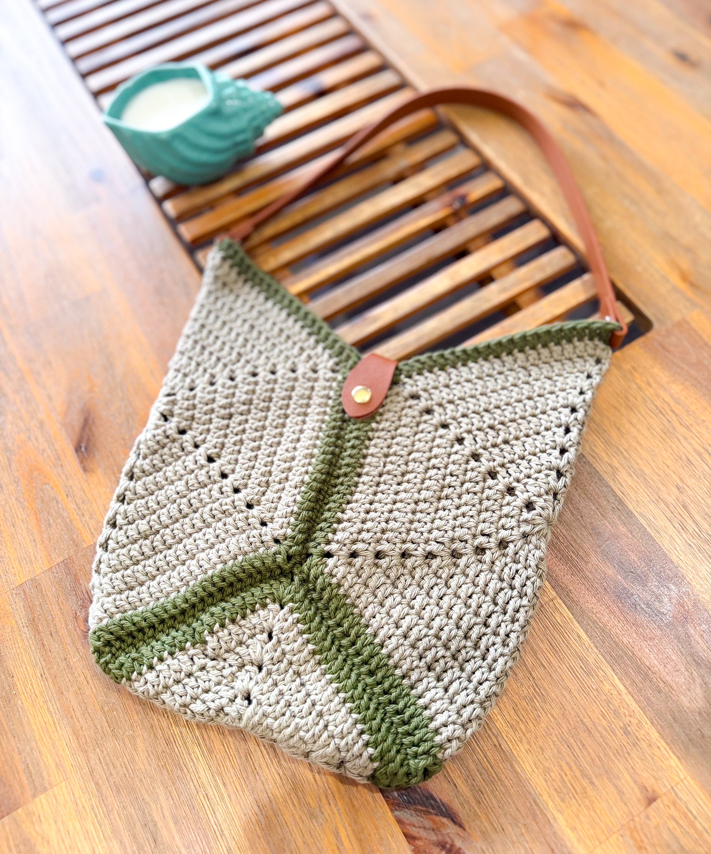 #103 Symmetry Bag with Faux Handle