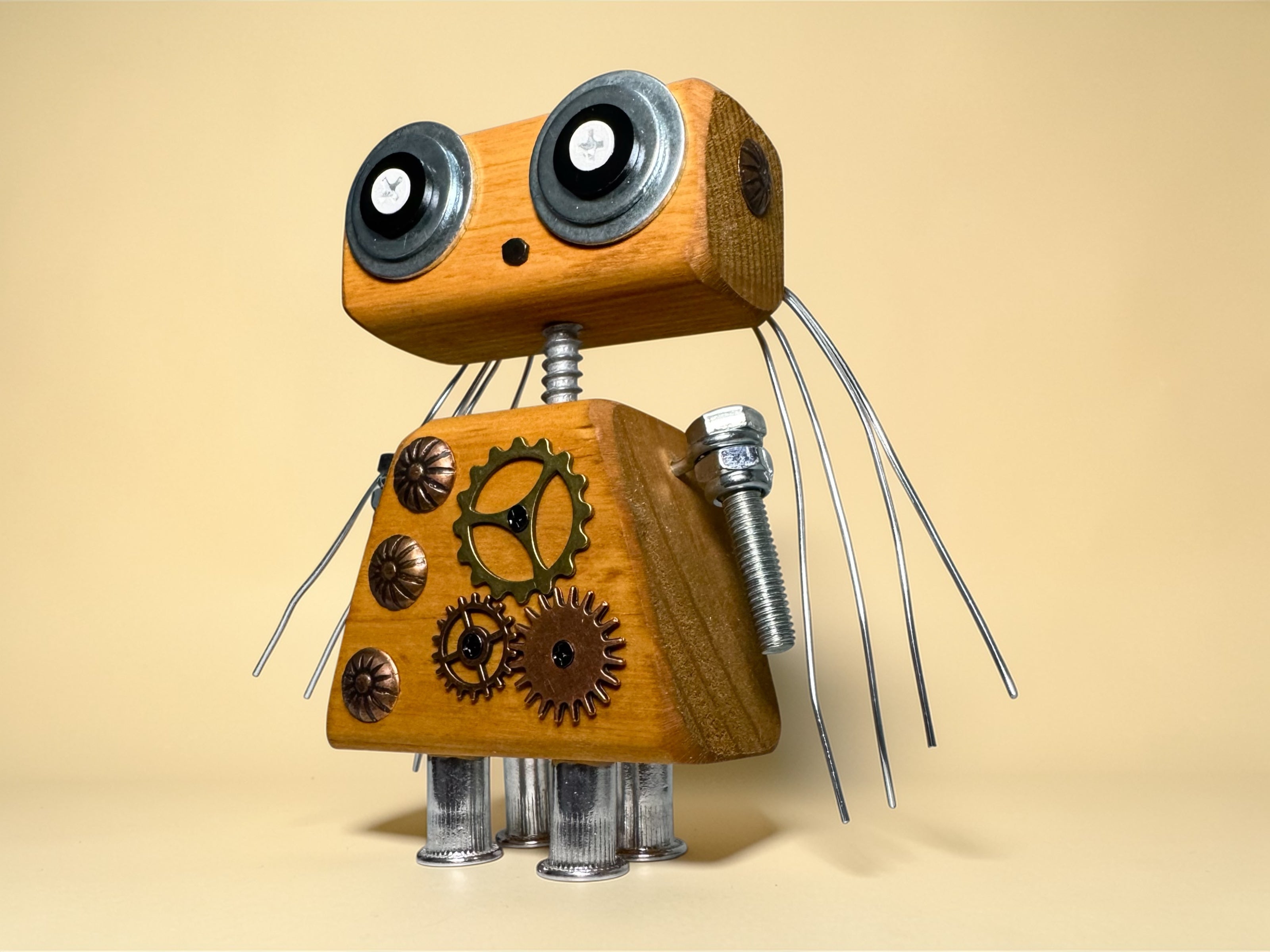 Alicia - Wooden Steampunk Robot