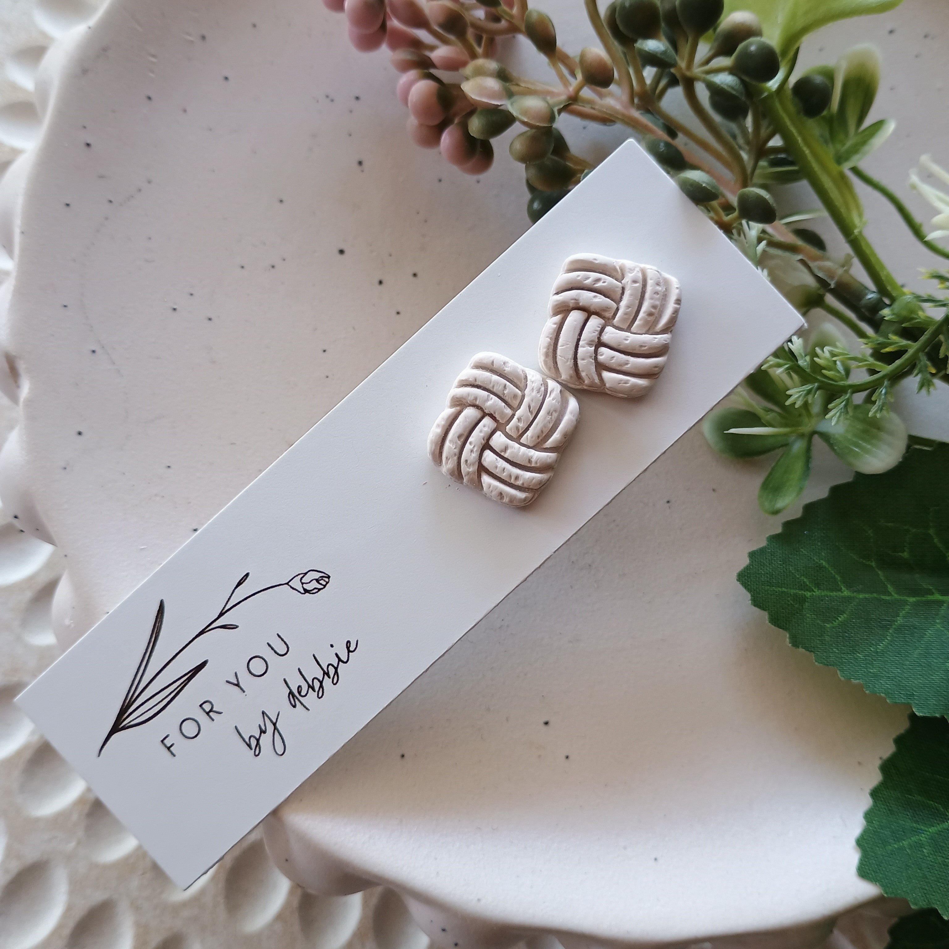 Embossed square stud earrings