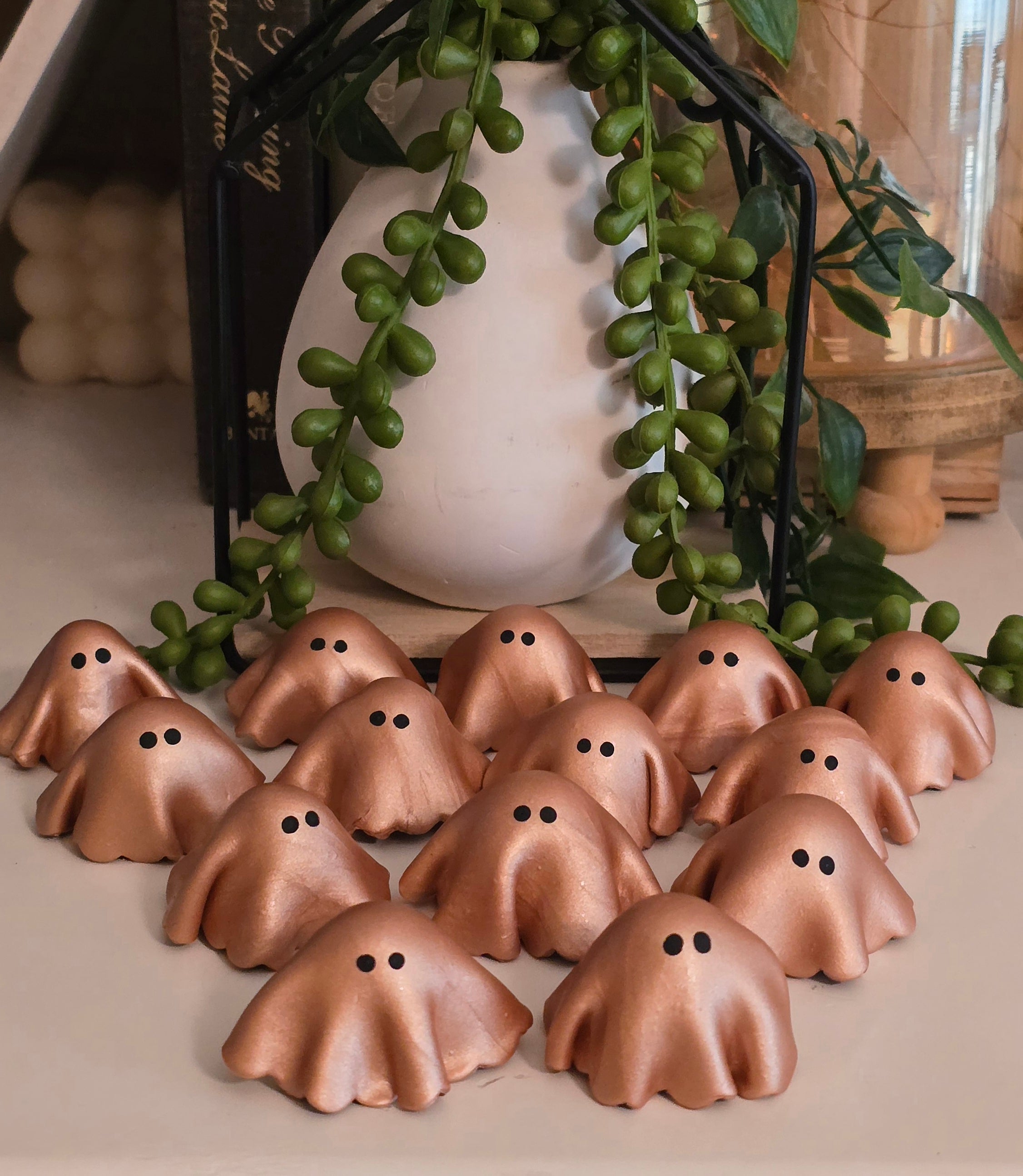 Shimmery Ghostie | Rose Gold Clay