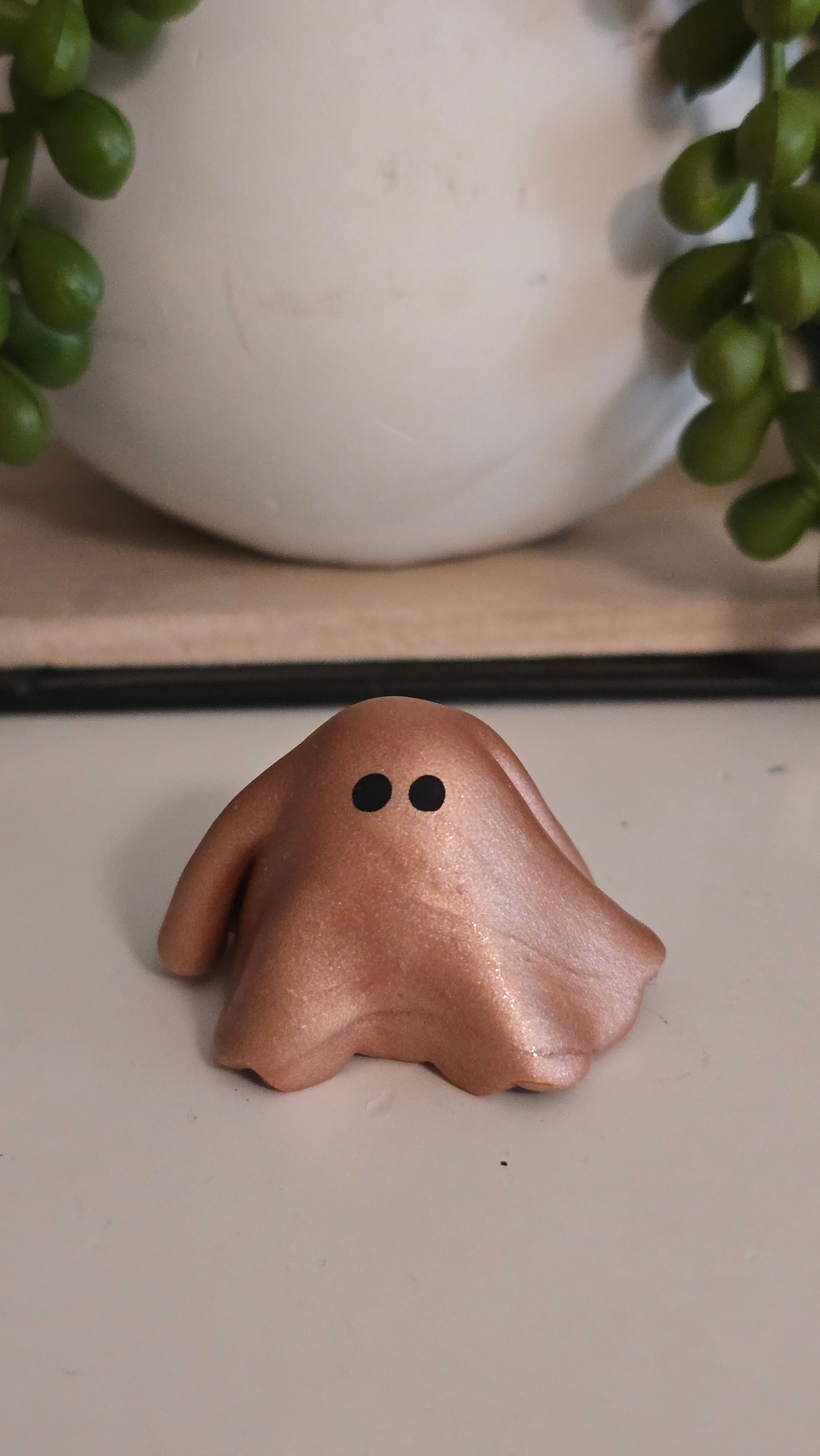 Shimmery Ghostie | Rose Gold Clay