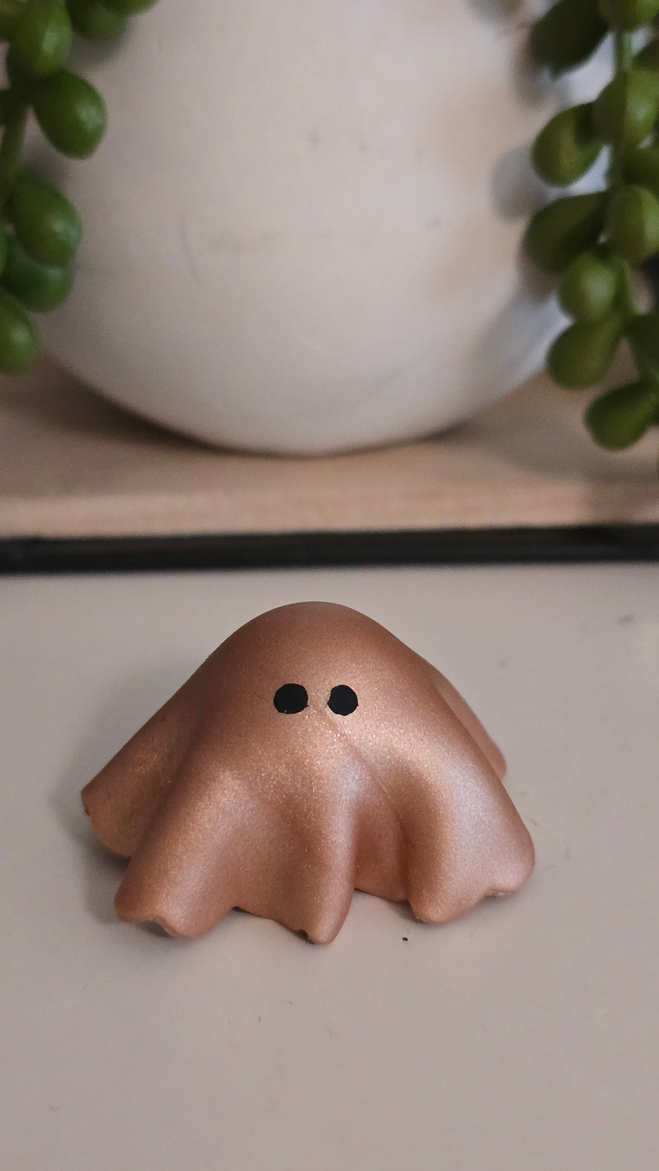 Shimmery Ghostie | Rose Gold Clay