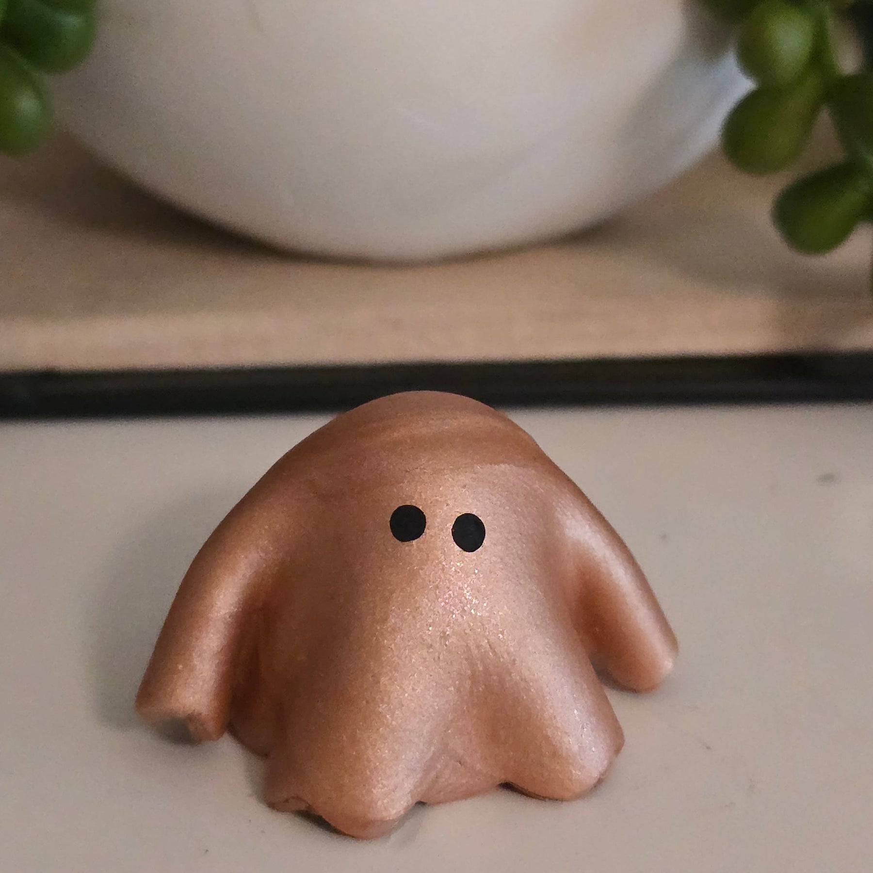 Shimmery Ghostie | Rose Gold Clay