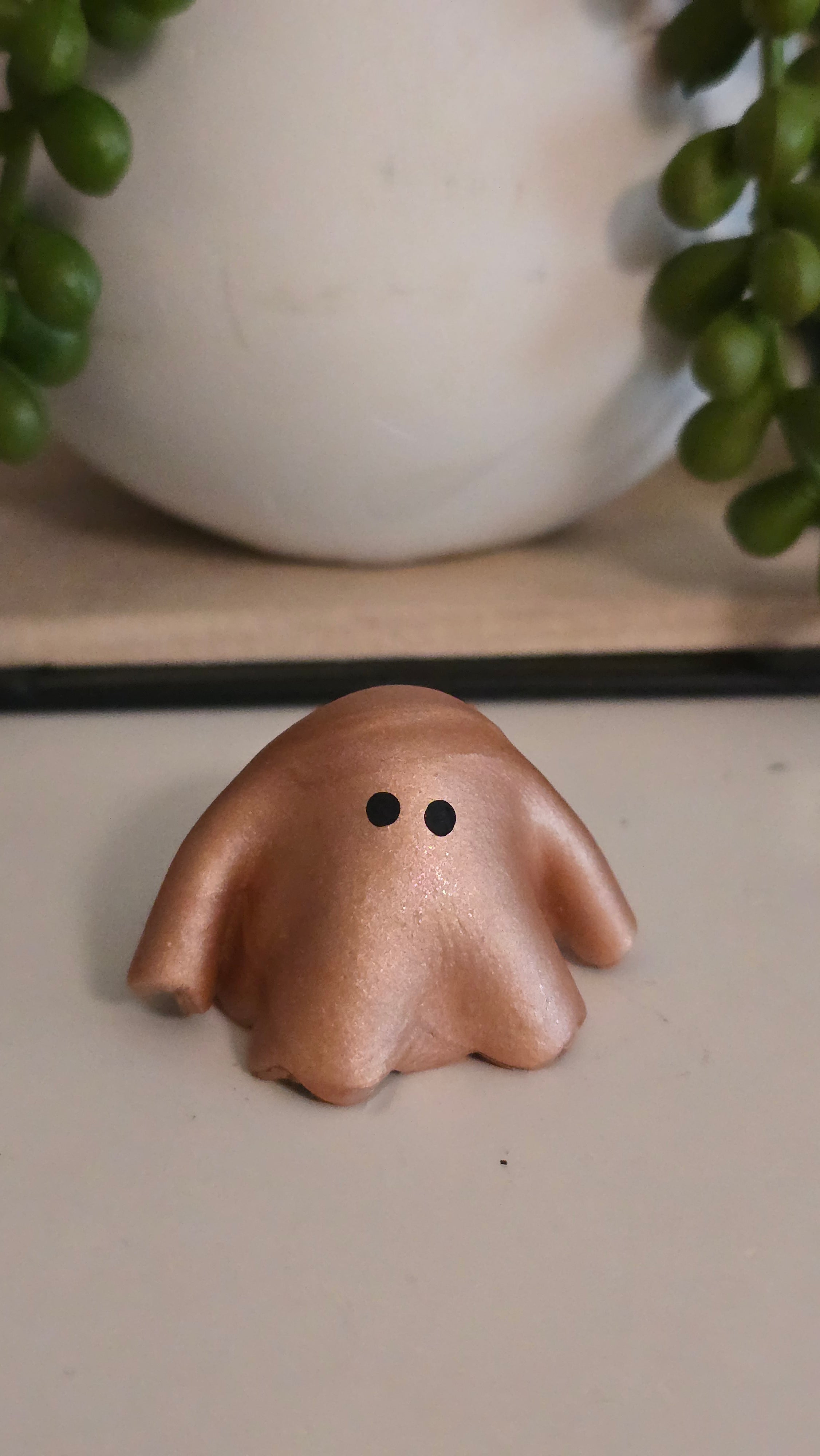 Shimmery Ghostie | Rose Gold Clay
