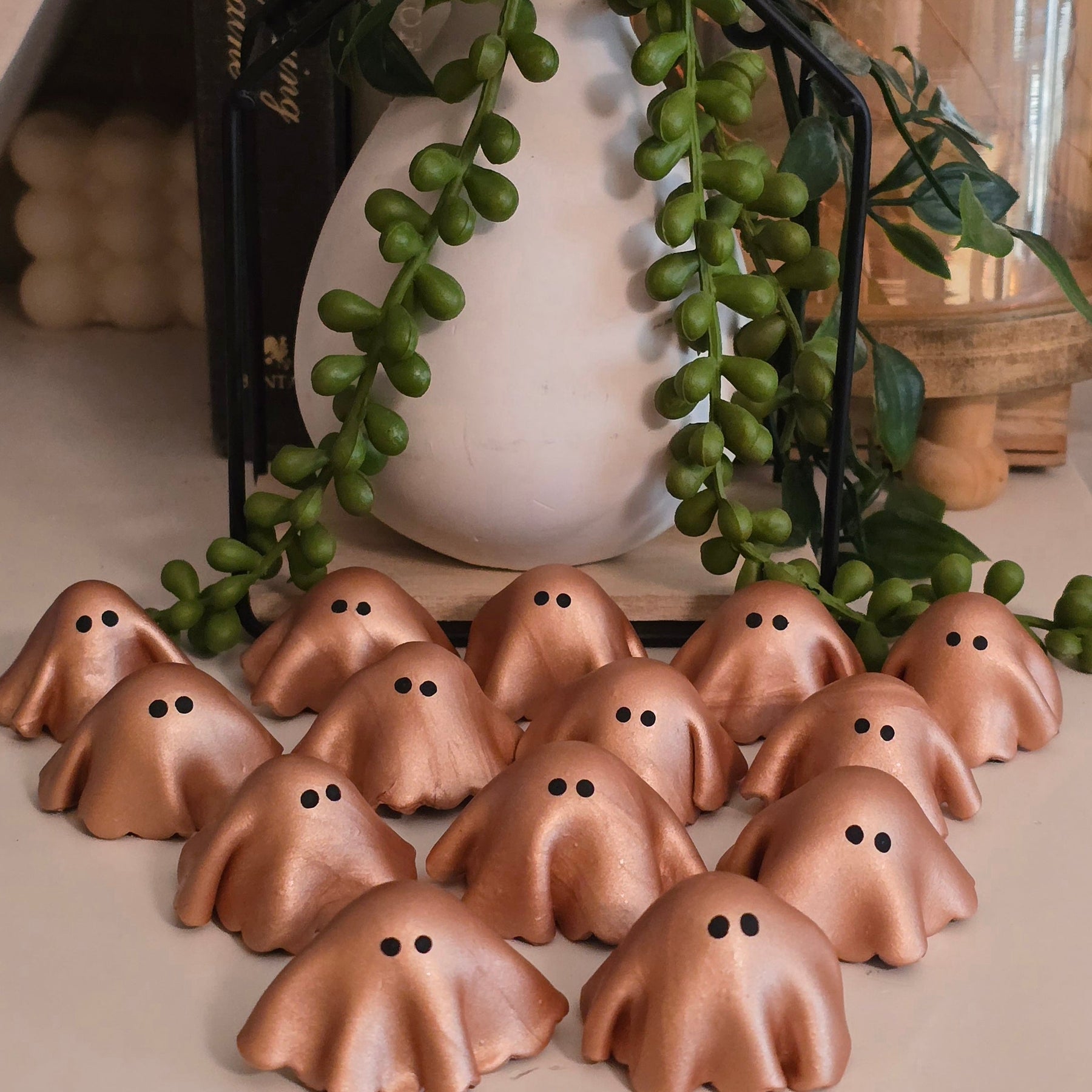 Shimmery Ghostie | Rose Gold Clay
