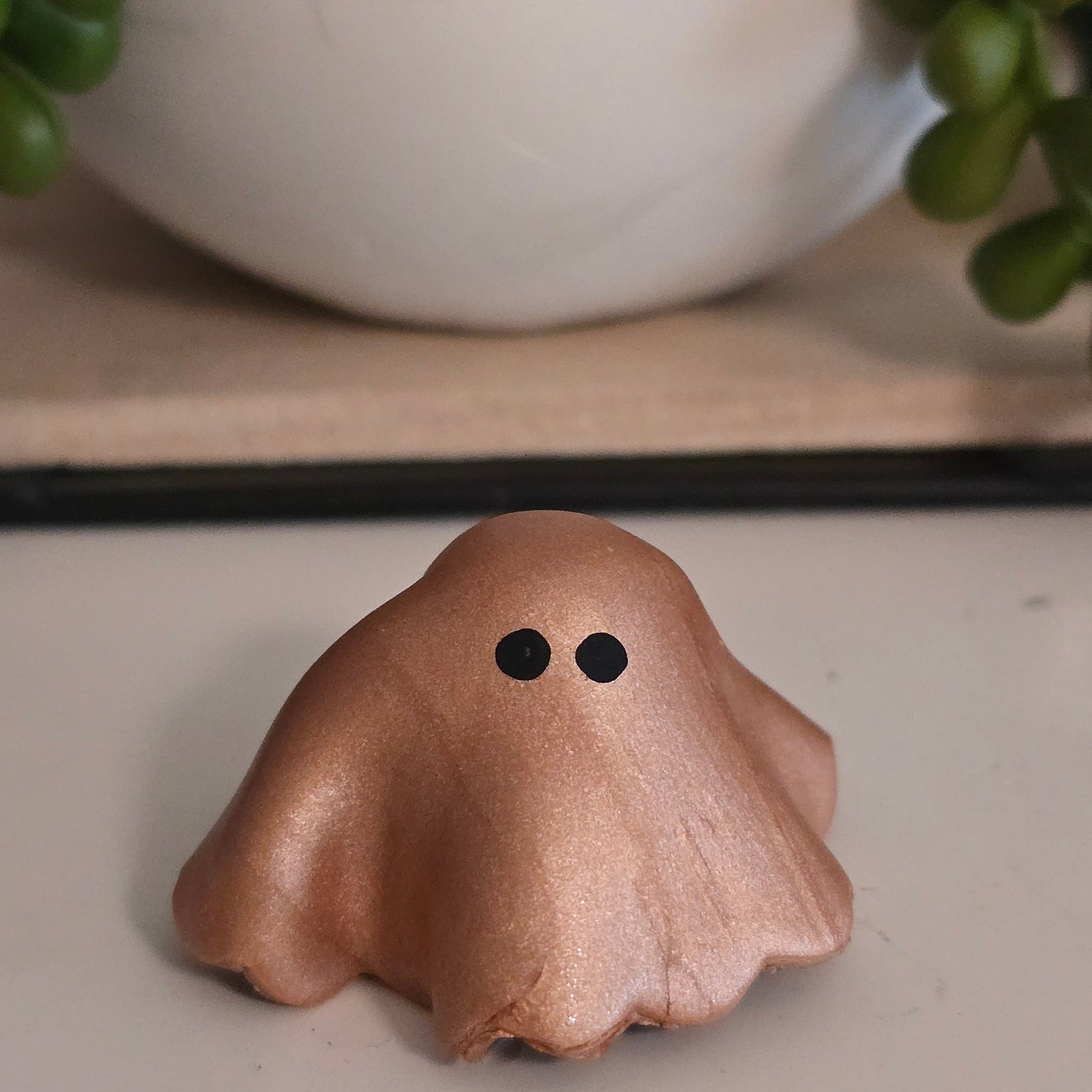 Shimmery Ghostie | Rose Gold Clay