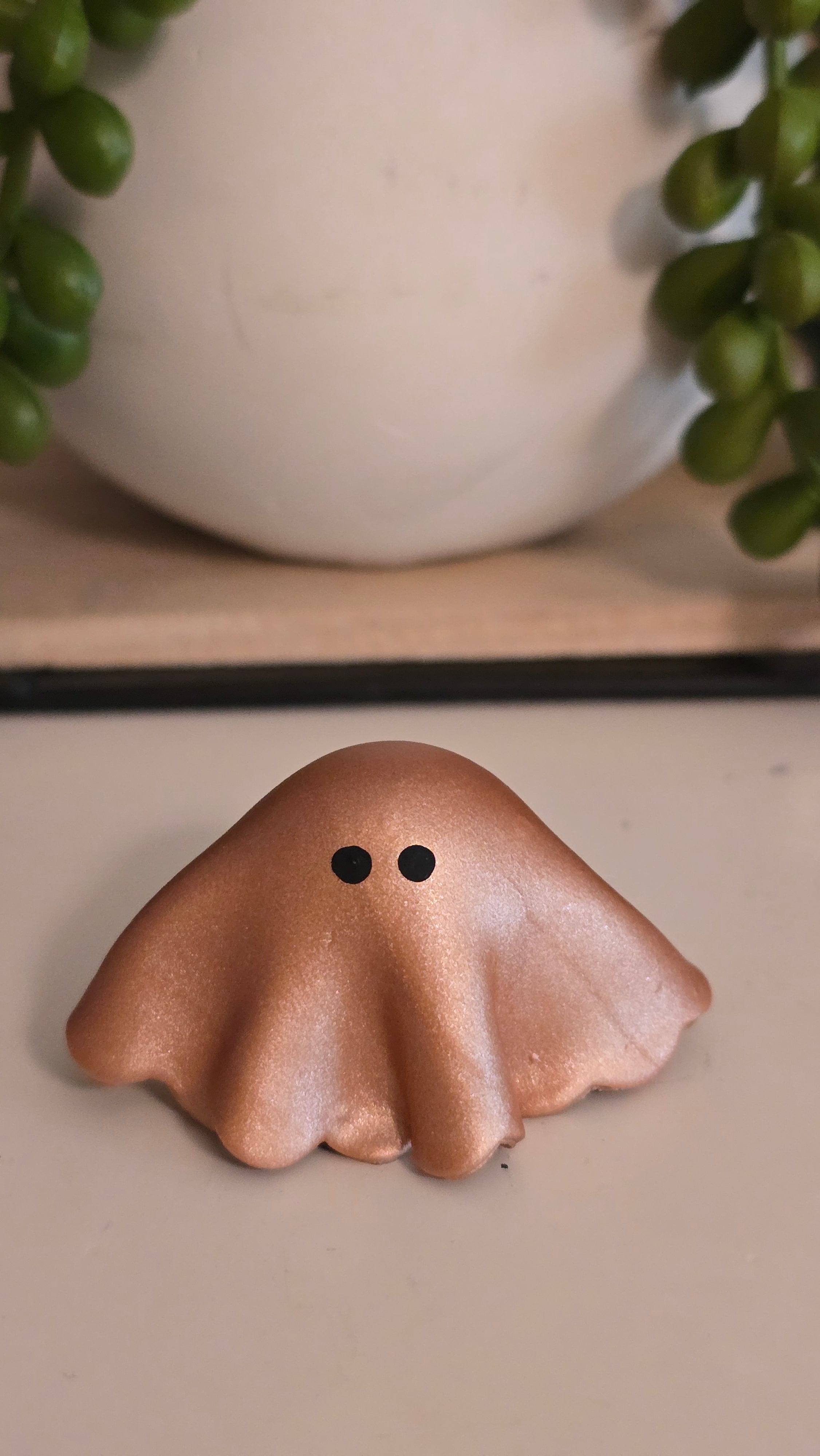 Shimmery Ghostie | Rose Gold Clay