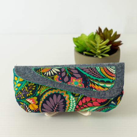 Ellen Solstice Glasses / Sunglass Case