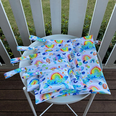 READY MADE Water-resistant wet bags - Turtle Cove (DaniEm Art)