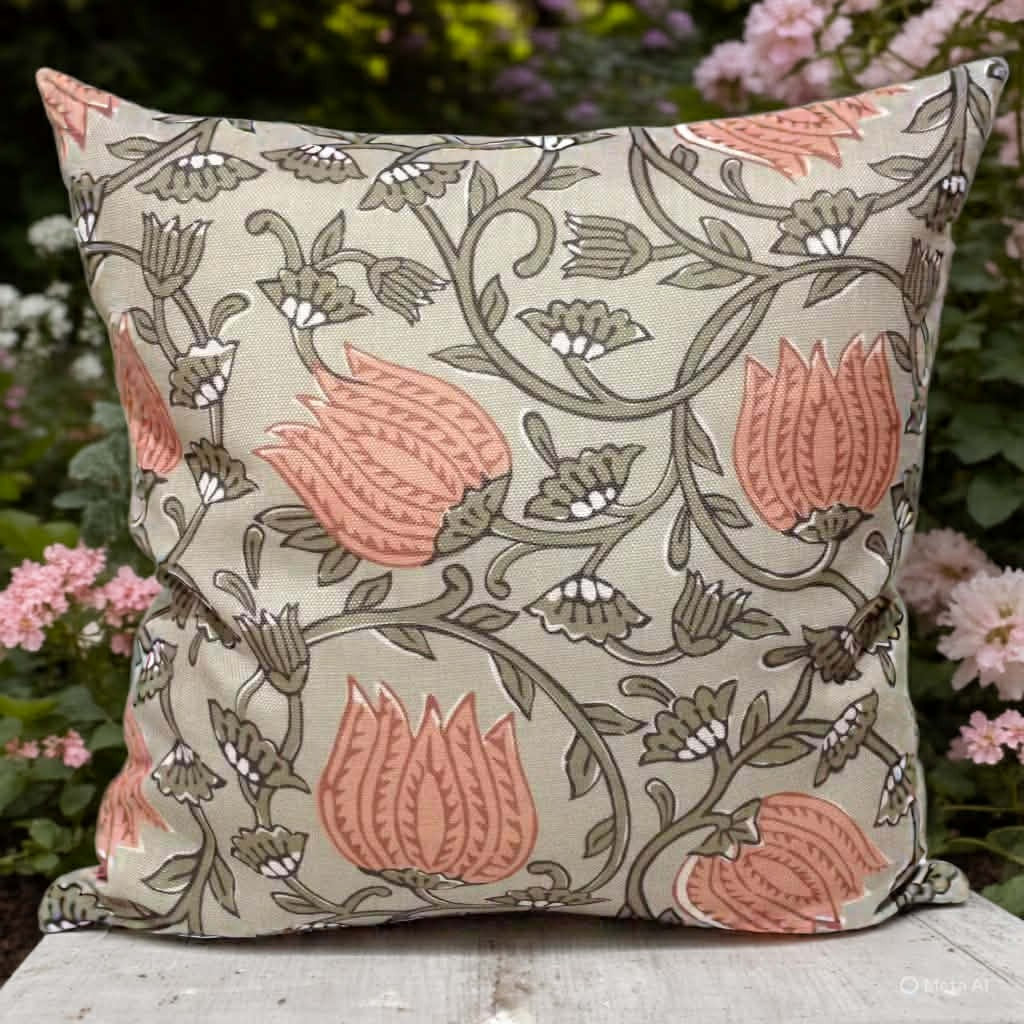 Elegant Native Floral Cushion Cover – Vintage Retro Style 45x45cm.