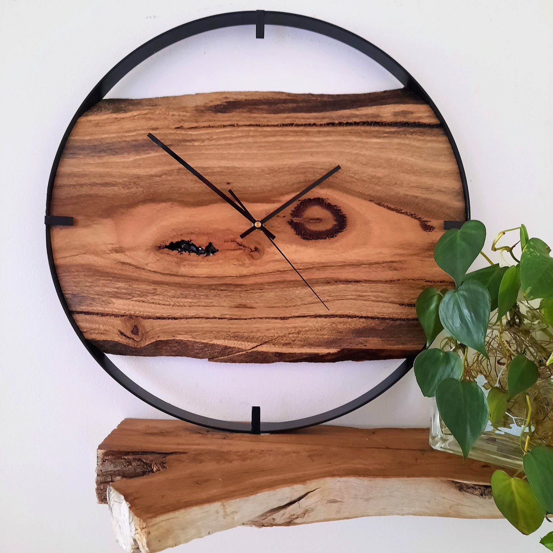 Custom Wooden Wall Clock, Australian Made Gift for 5th Wedding Anniversary, Personal Gift for Wedding , Statement present for Wood Lover