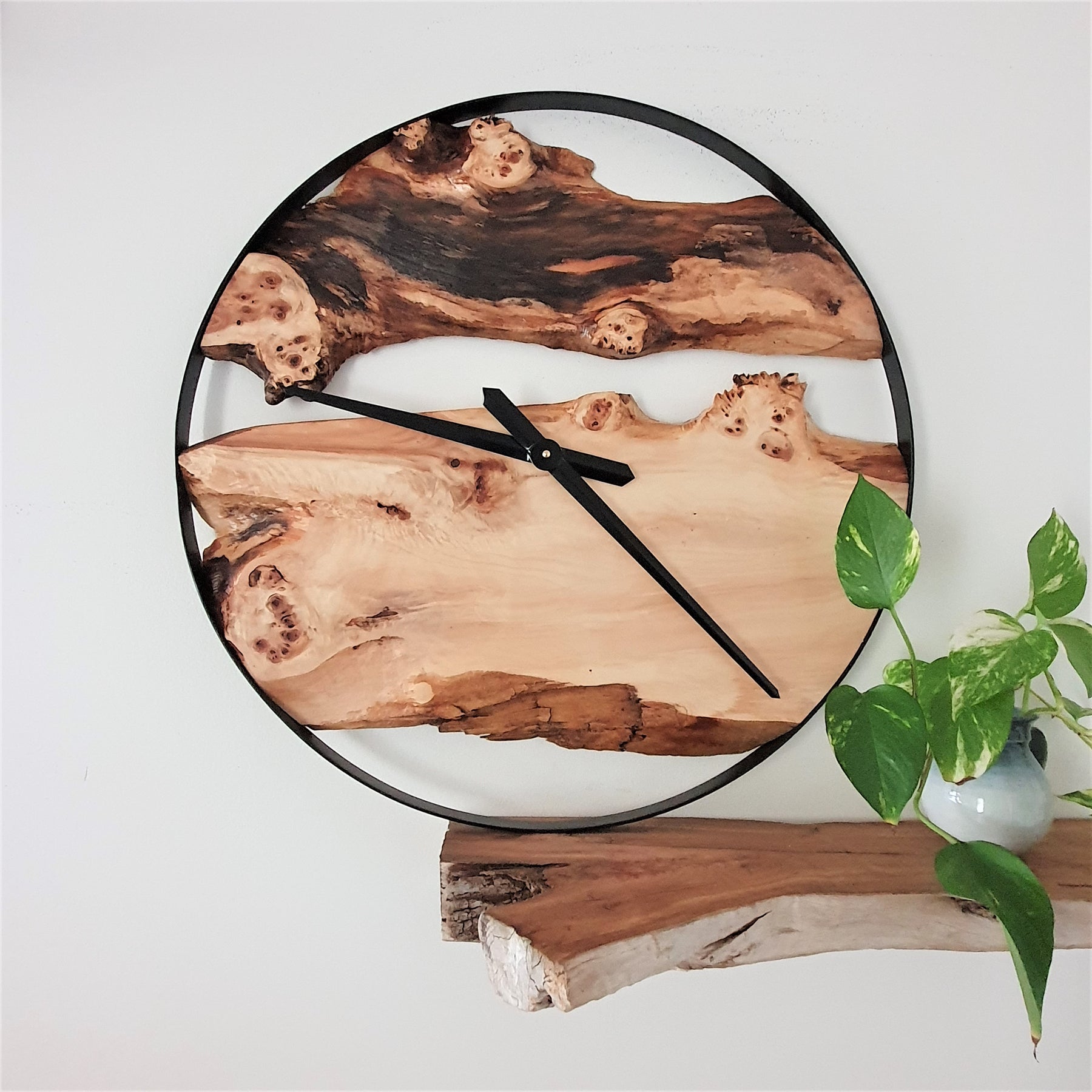 Custom Wooden Wall Clock, Australian Made Gift for 5th Wedding Anniversary, Personal Gift for Wedding , Statement present for Wood Lover