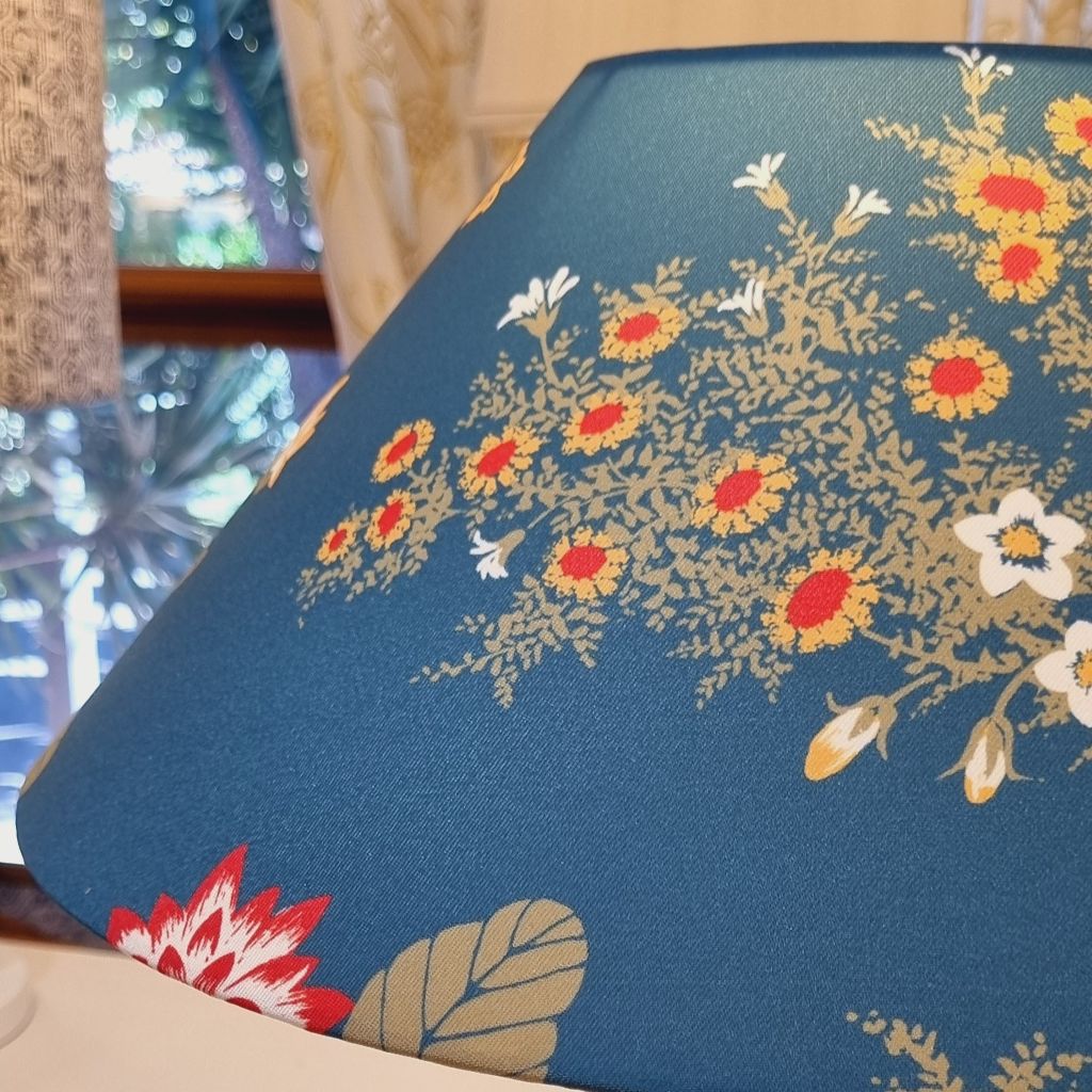 41cm Coolie lampshade in Florence Broadhurst - Chinese Floral fabric