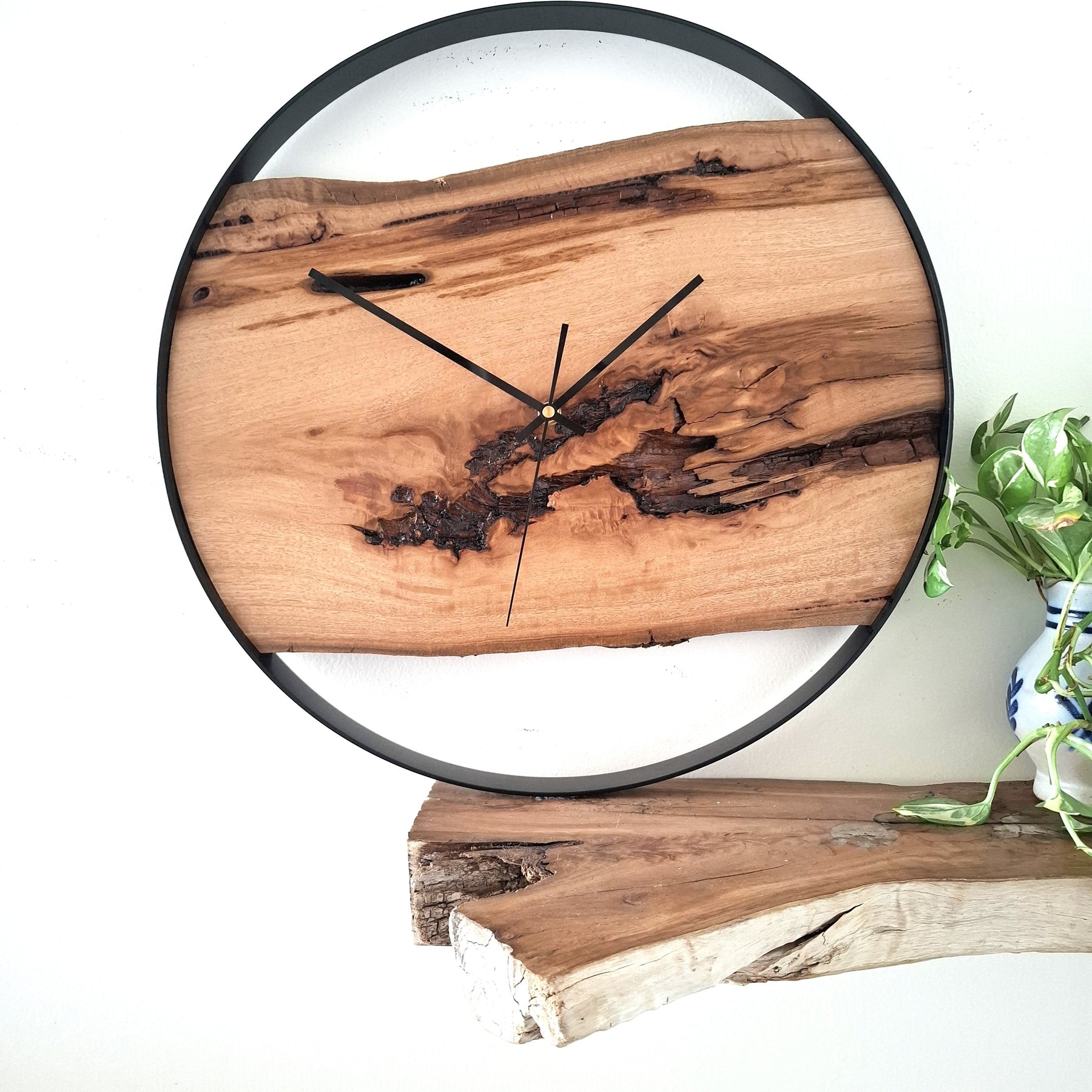 Custom Wooden Wall Clock, Australian Made Gift for 5th Wedding Anniversary, Personal Gift for Wedding , Statement present for Wood Lover