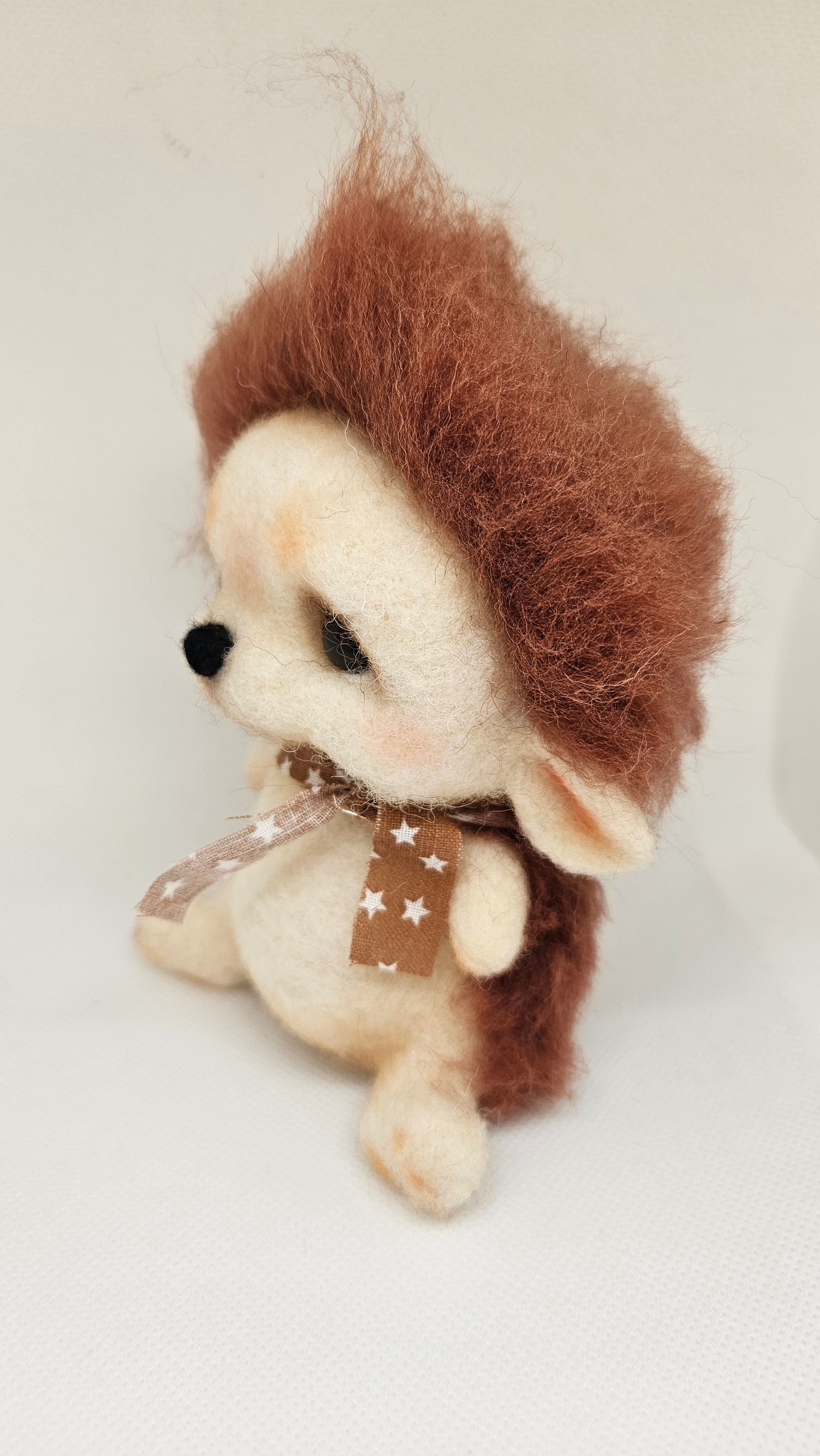 Handmade Felt Hedgehog Toy – Needle Felted Collectible with Star Scarf