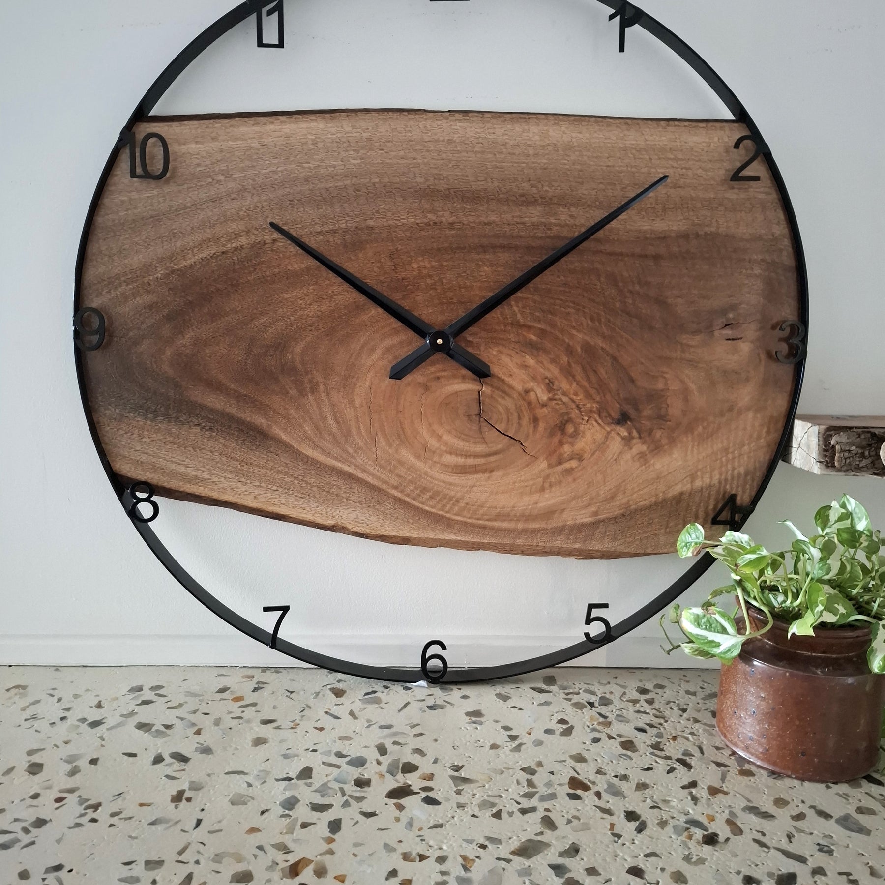 Custom Wooden Wall Clock, Australian Made Gift for 5th Wedding Anniversary, Personal Gift for Wedding , Statement present for Wood Lover