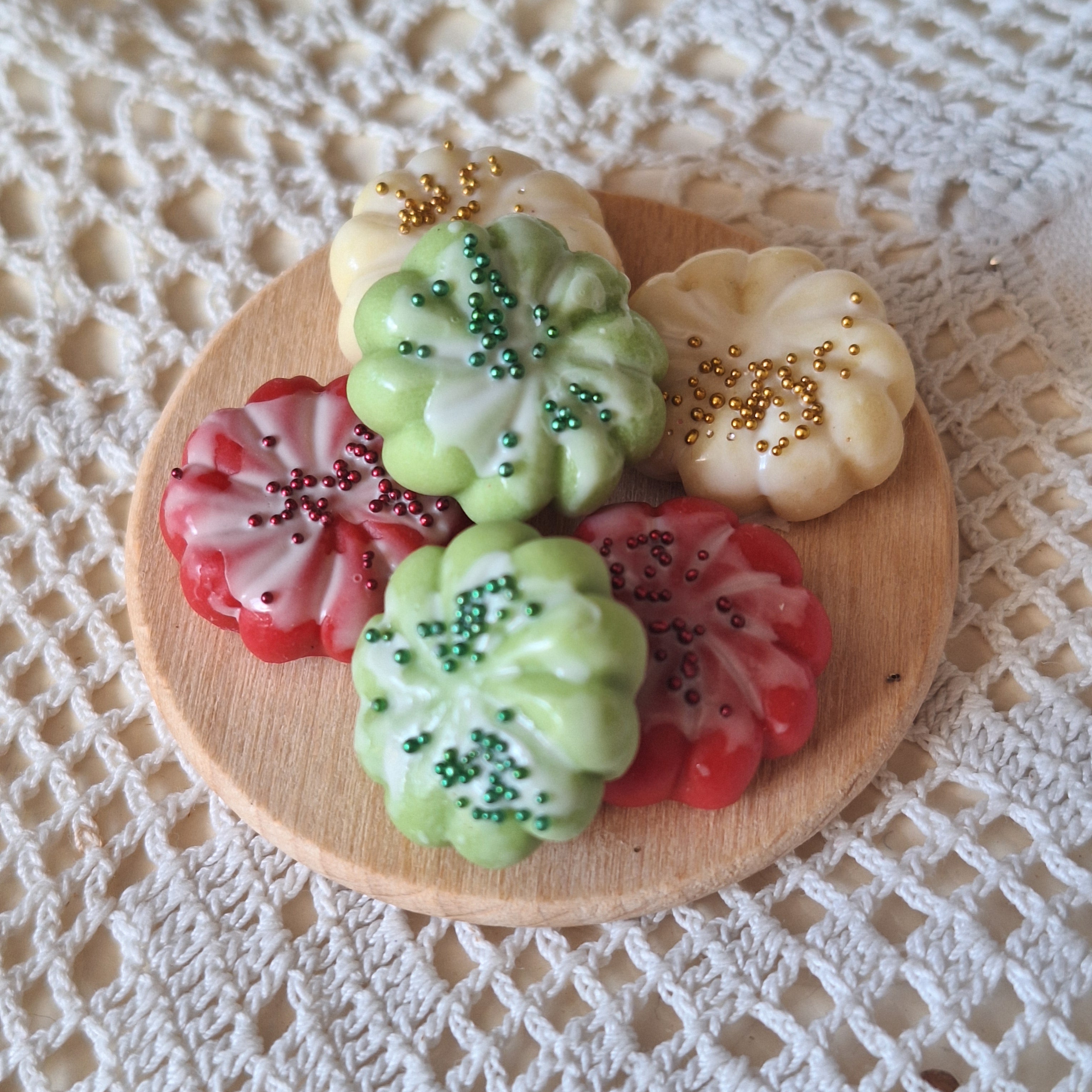 6 pcs Sprinkle Christmas cookies (with oven mitten)