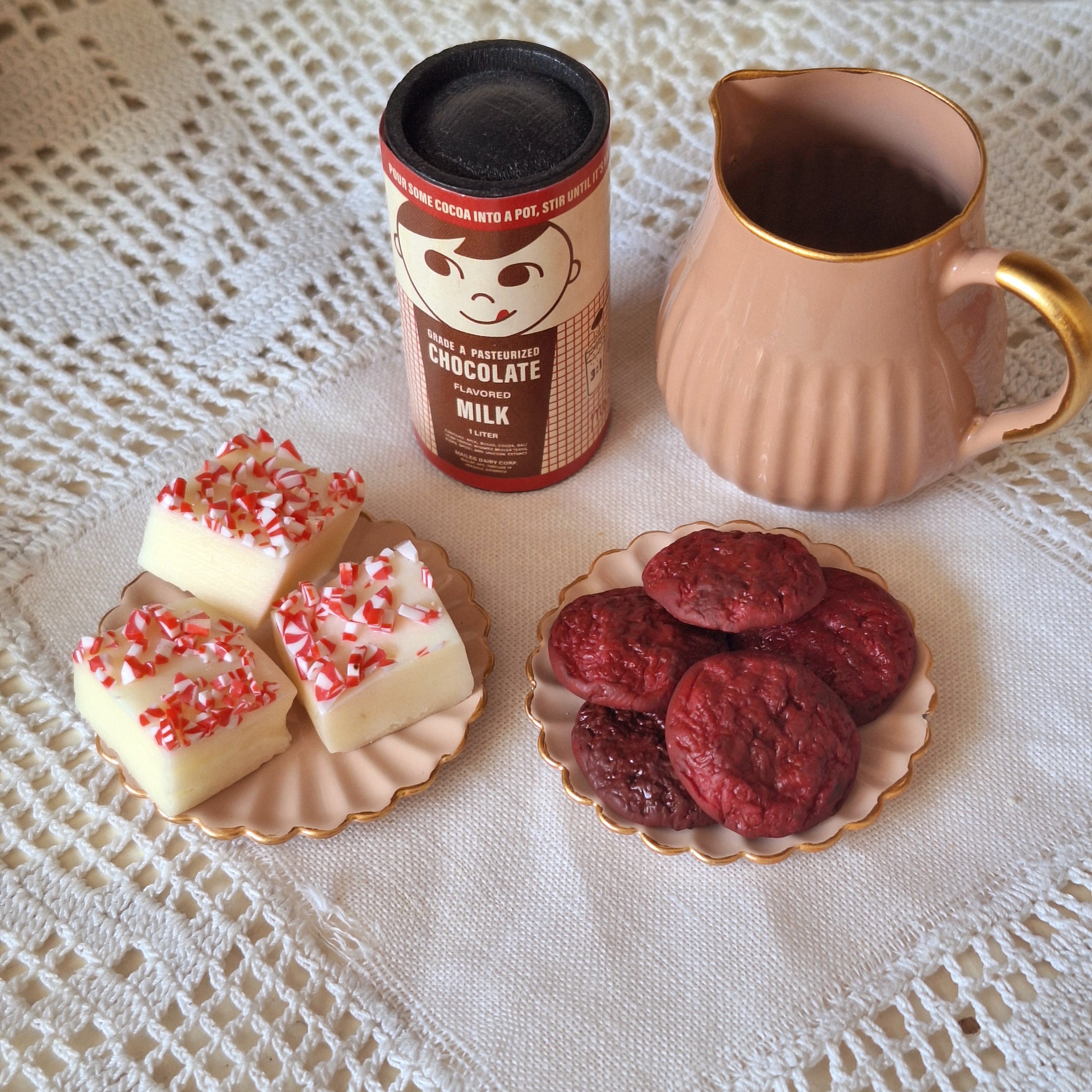 4 RED VELVET COOKIES - 2 options