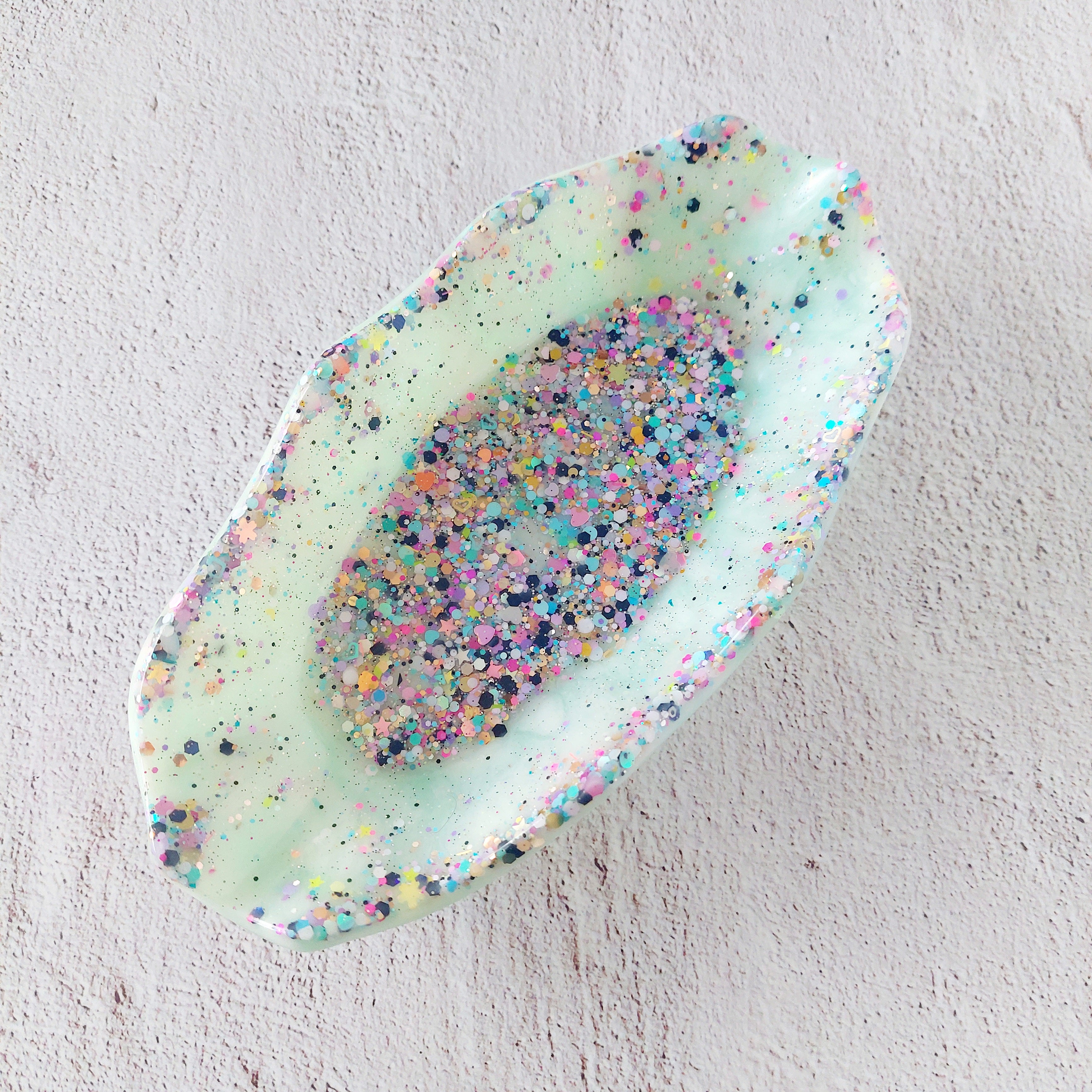 Wavy Oval Candy Dish - Trinket Dish - Resin Trinket Tray/Catchall