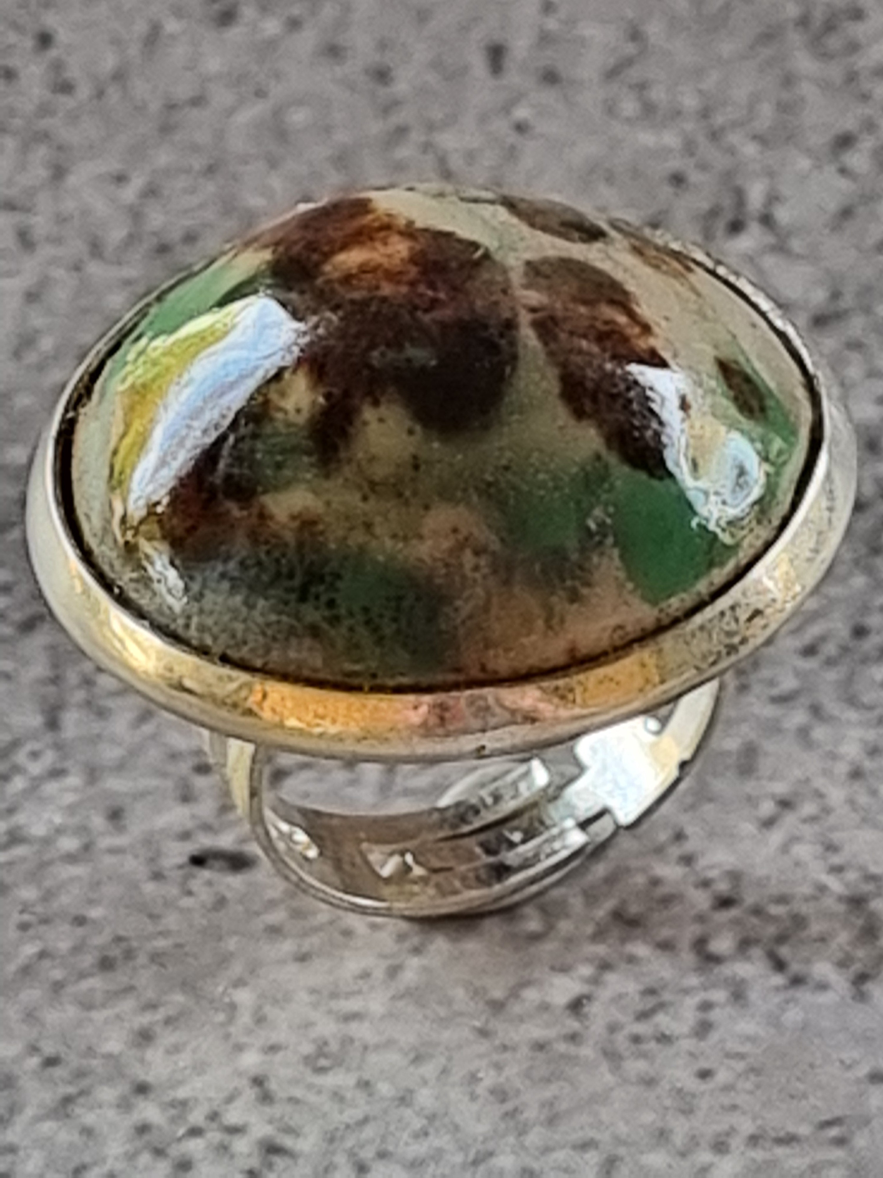 Copy of Quirky Ceramic Cocktail Ring, 25mm diameter, adjustable, green