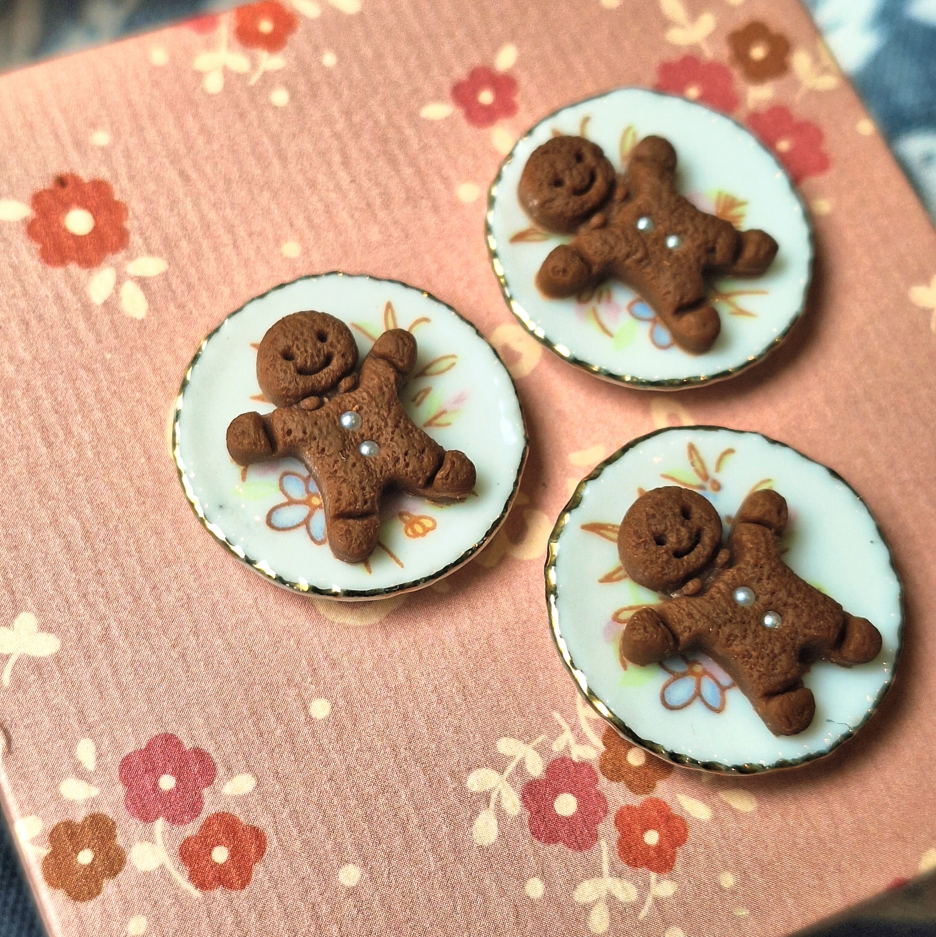 Gingerbread men cookies - 2 options