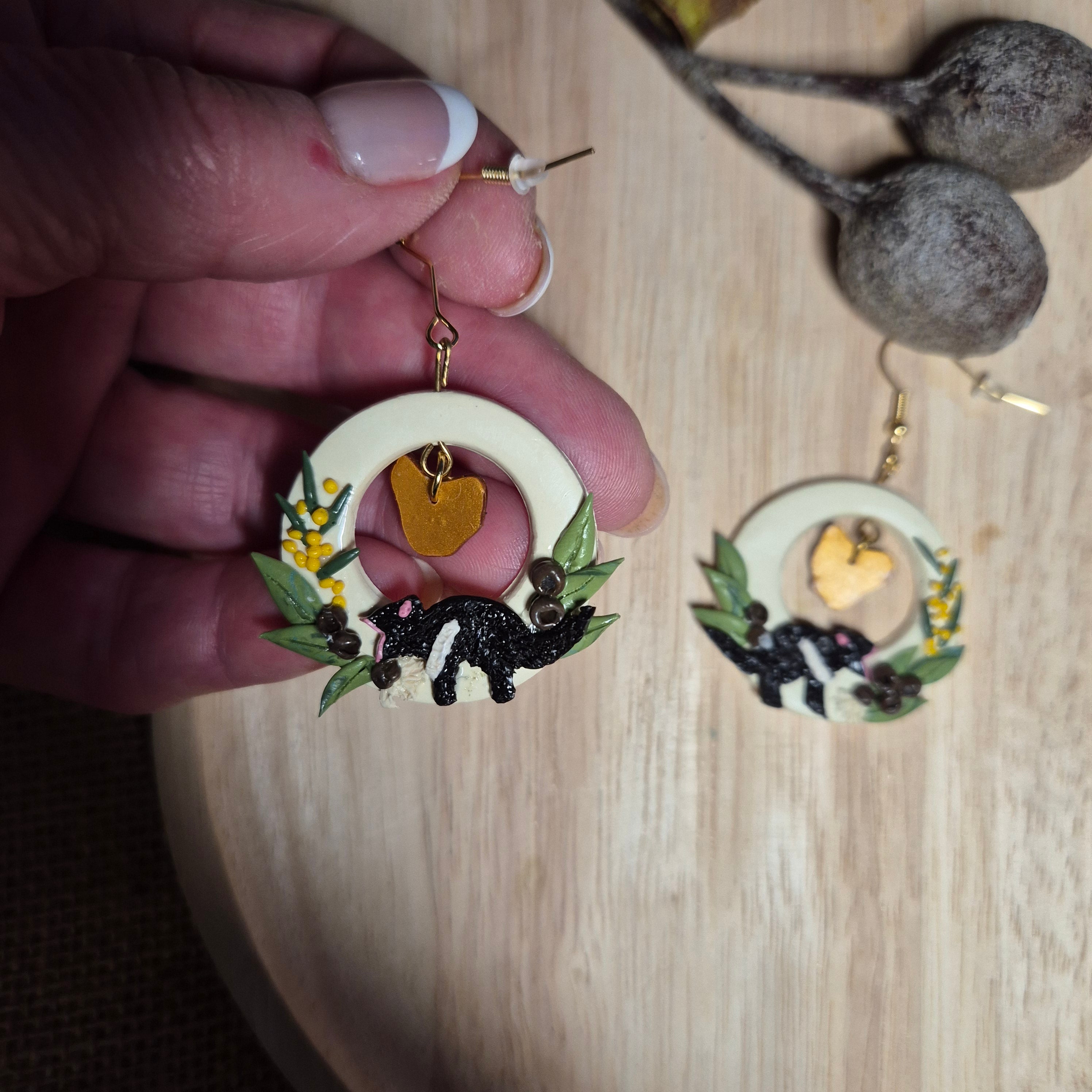 Devil in Tasmania Dangle earrings