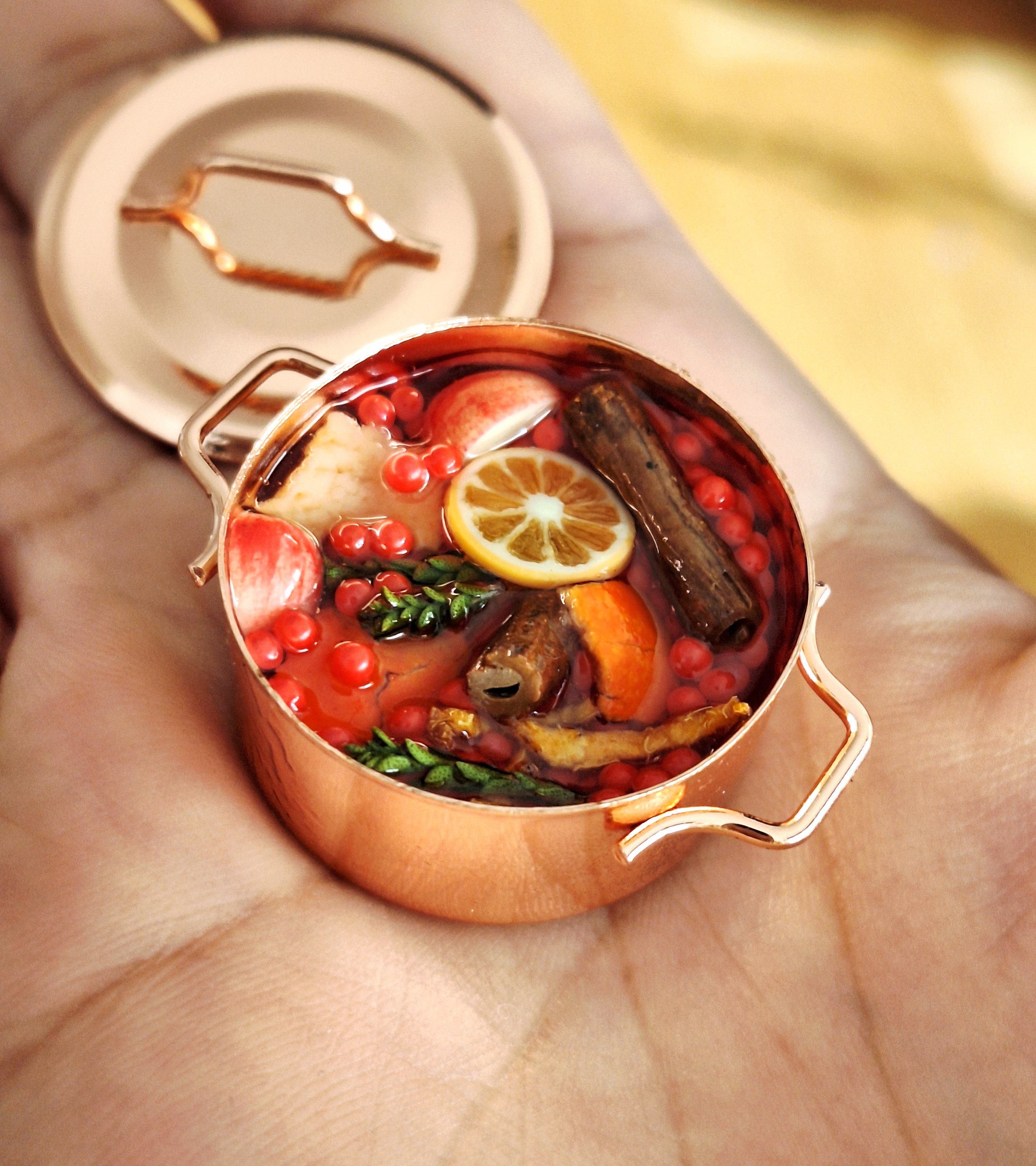 Christmas simmer pot 1:12 scale