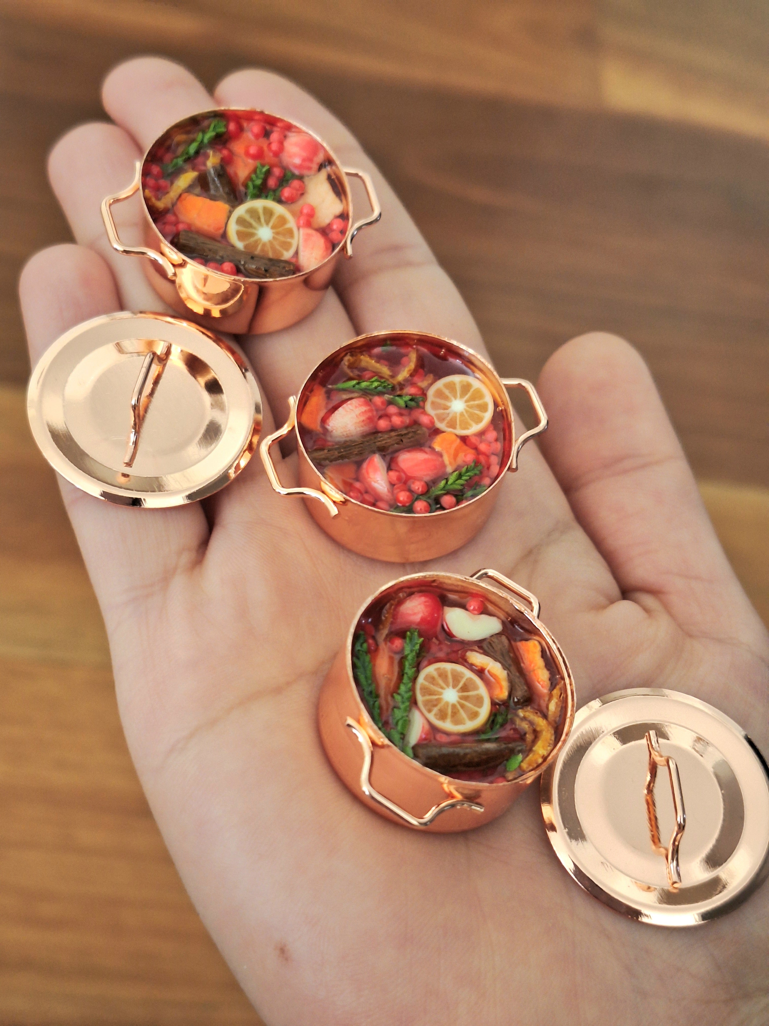 Christmas simmer pot 1:12 scale