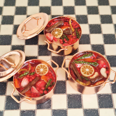 Christmas simmer pot 1:12 scale